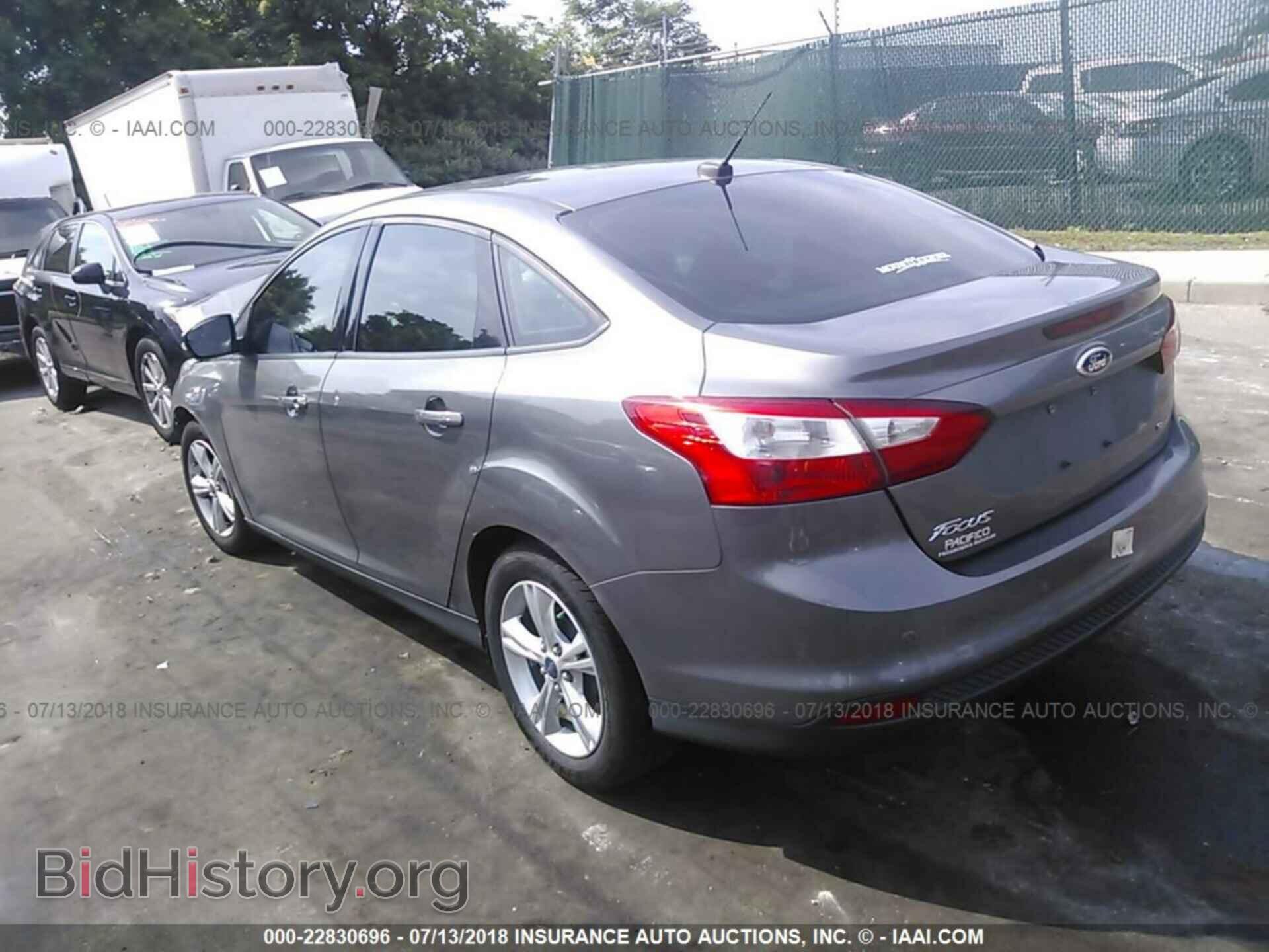 2013 Ford Focus - VIN: 1FADP3F26DL103618 - Photo 3