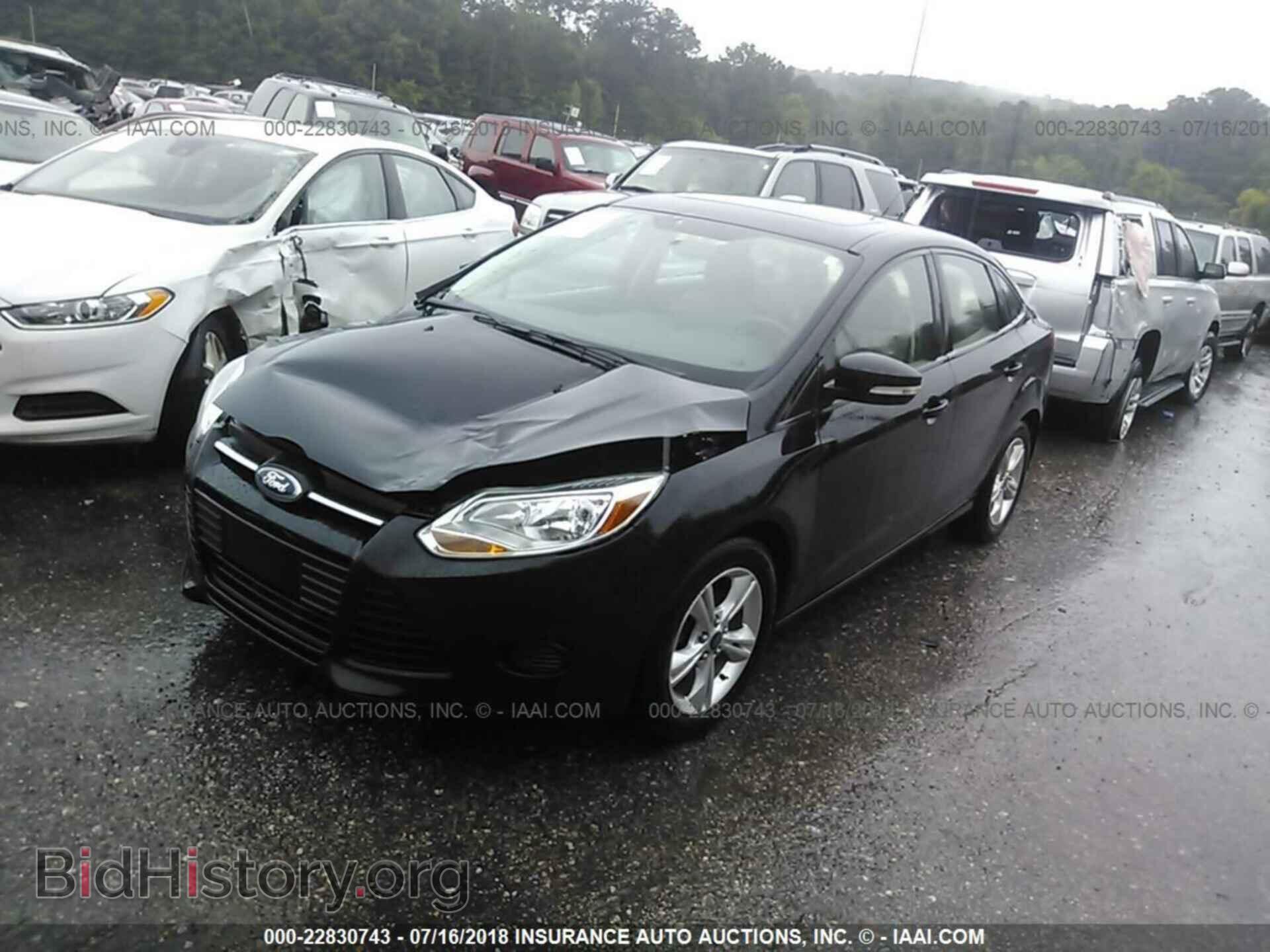 2013 Ford Focus - VIN: 1FADP3F22DL369816 - Photo 2