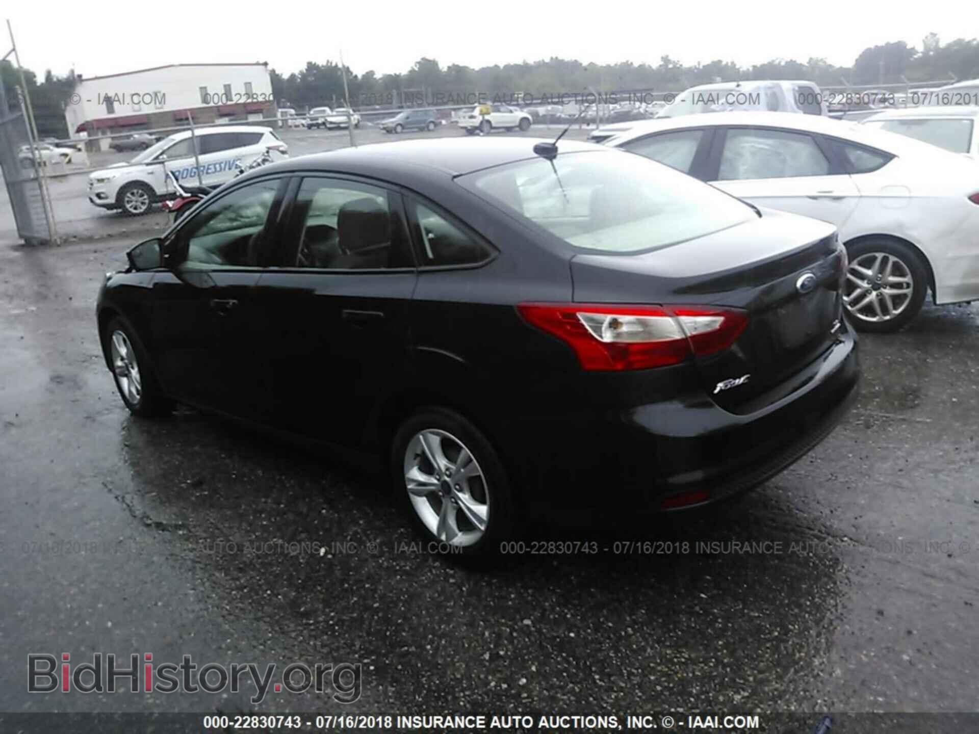 2013 Ford Focus - VIN: 1FADP3F22DL369816 - Photo 3