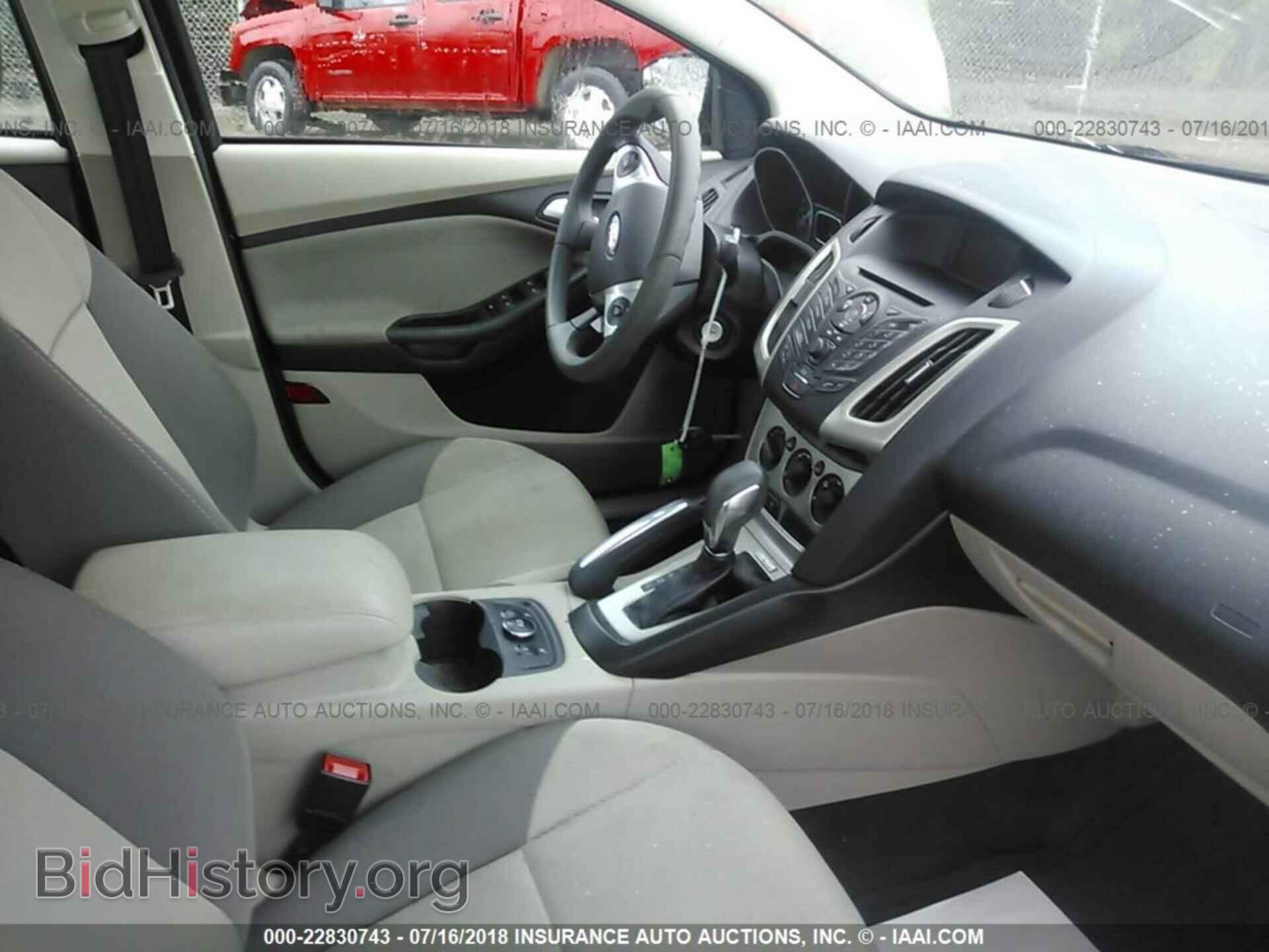 2013 Ford Focus - VIN: 1FADP3F22DL369816 - Photo 5