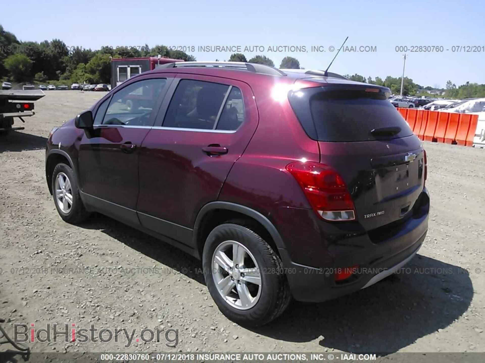 2017 Chevrolet Trax - VIN: 3GNCJPSB8HL212152 - Фото 3