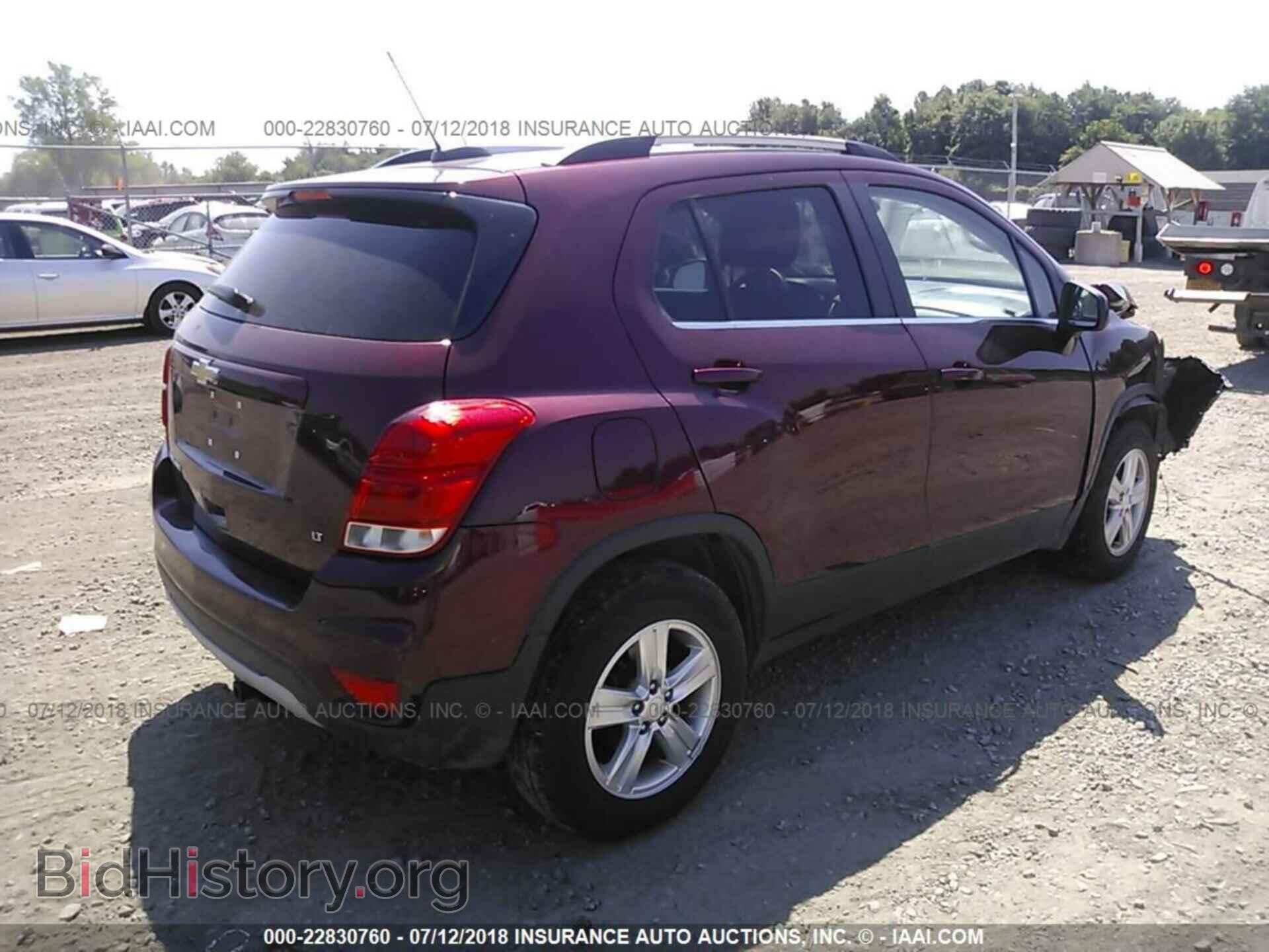 2017 Chevrolet Trax - VIN: 3GNCJPSB8HL212152 - Фото 4