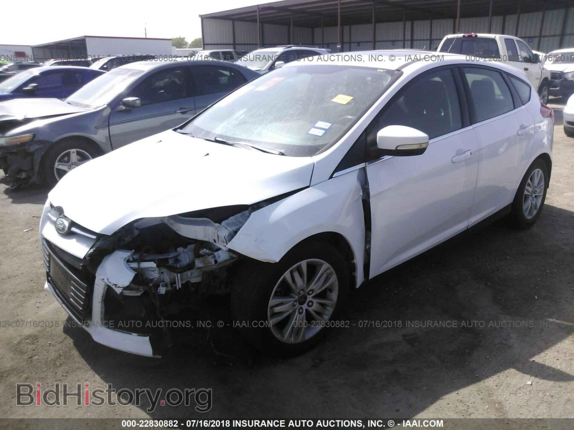 2012 Ford Focus - VIN: 1FAHP3M25CL348736 - Photo 2