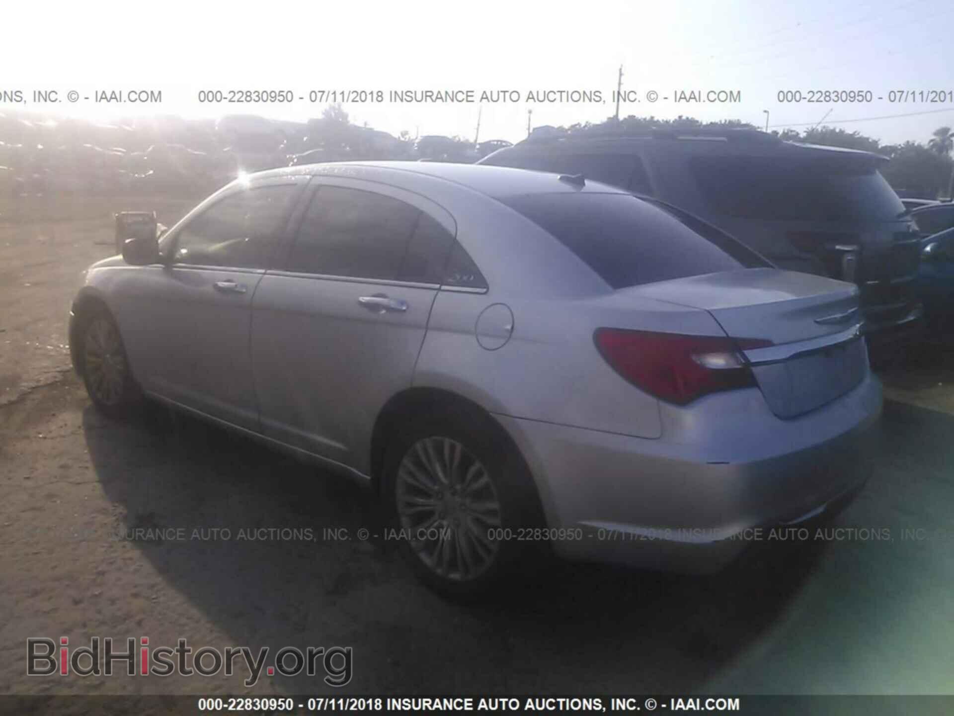 2012 Chrysler 200 - VIN: 1C3CCBCG9CN304304 - Фото 3