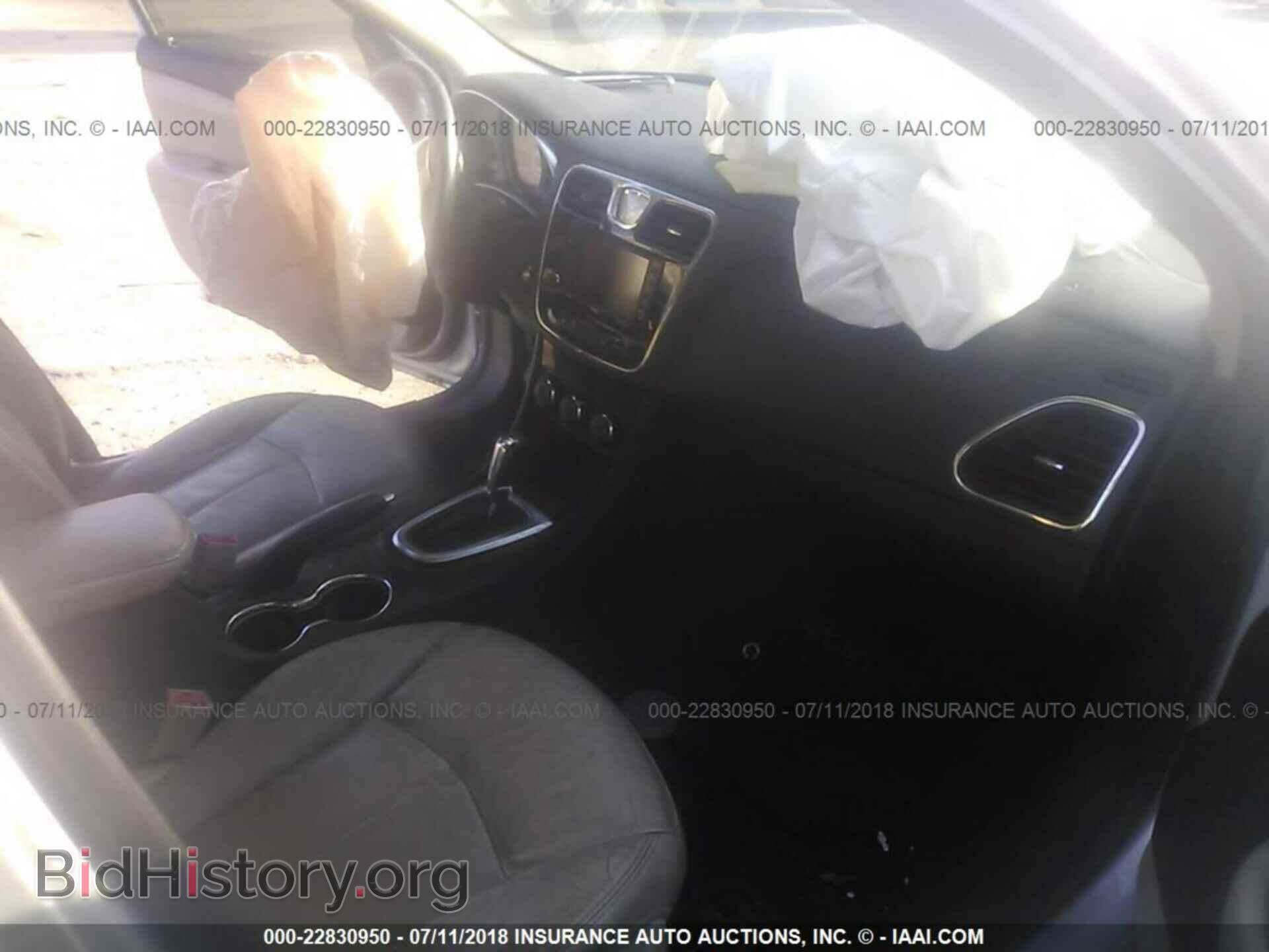 2012 Chrysler 200 - VIN: 1C3CCBCG9CN304304 - Фото 5
