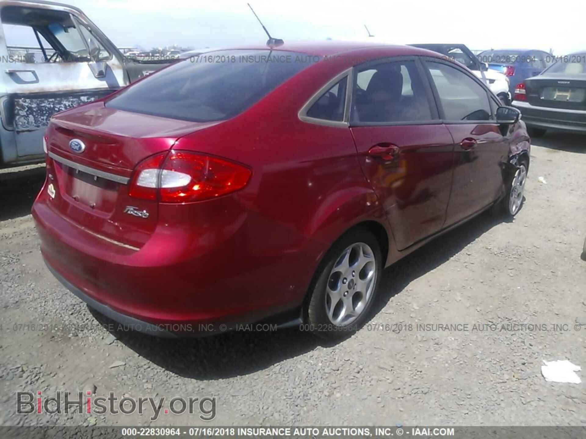 2011 Ford Fiesta - VIN: 3FADP4CJ0BM116846 - Фото 4