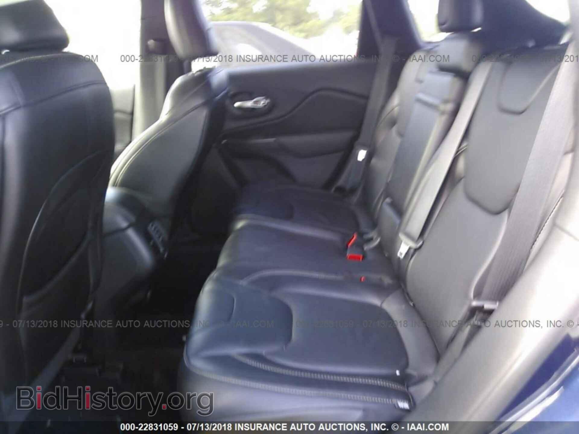 2015 Jeep Cherokee - VIN: 1C4PJLDB4FW553555 - Фото 8