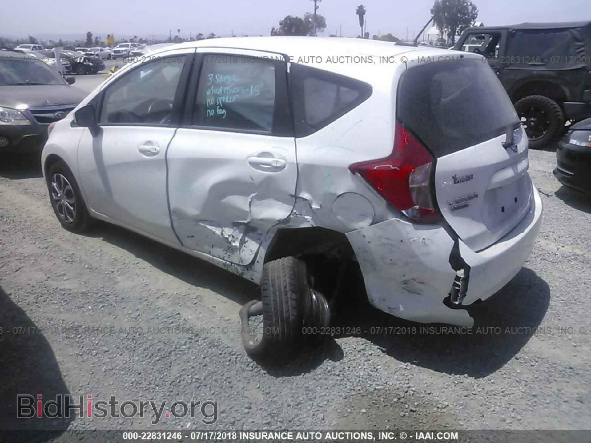 2016 Nissan Versa note - VIN: 3N1CE2CP4GL362898 - Фото 3