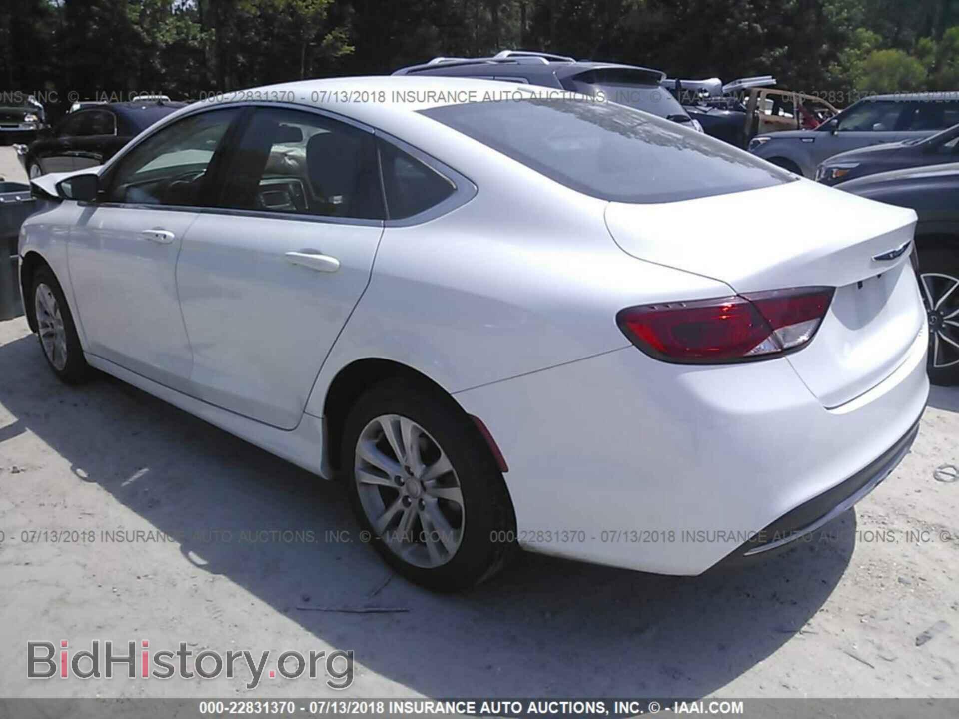 2016 Chrysler 200 - VIN: 1C3CCCAB6GN110963 - Photo 3