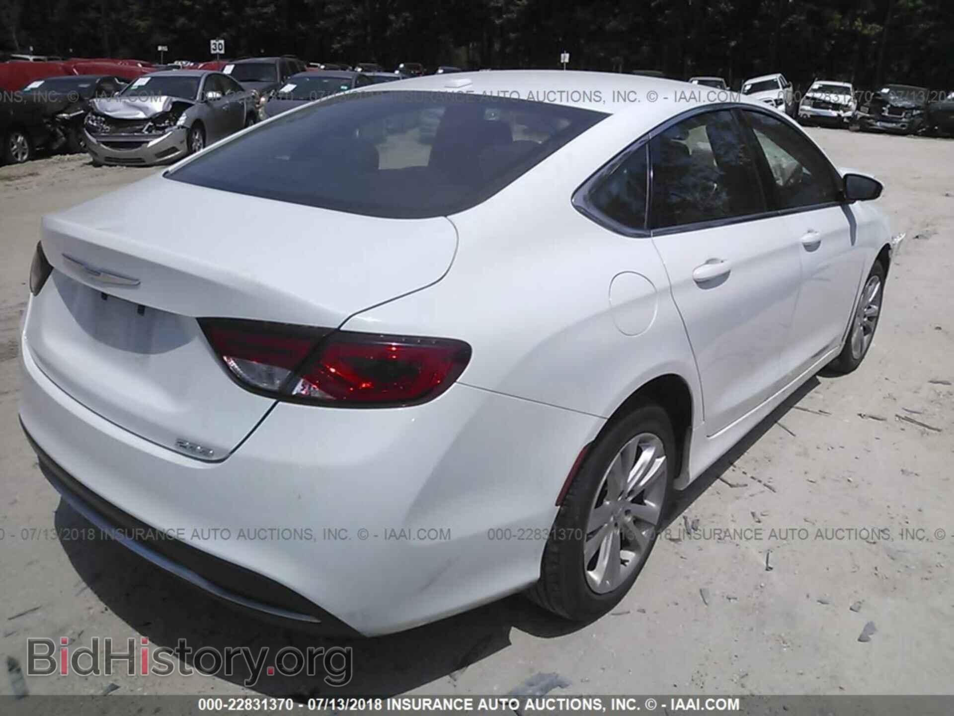 2016 Chrysler 200 - VIN: 1C3CCCAB6GN110963 - Photo 4