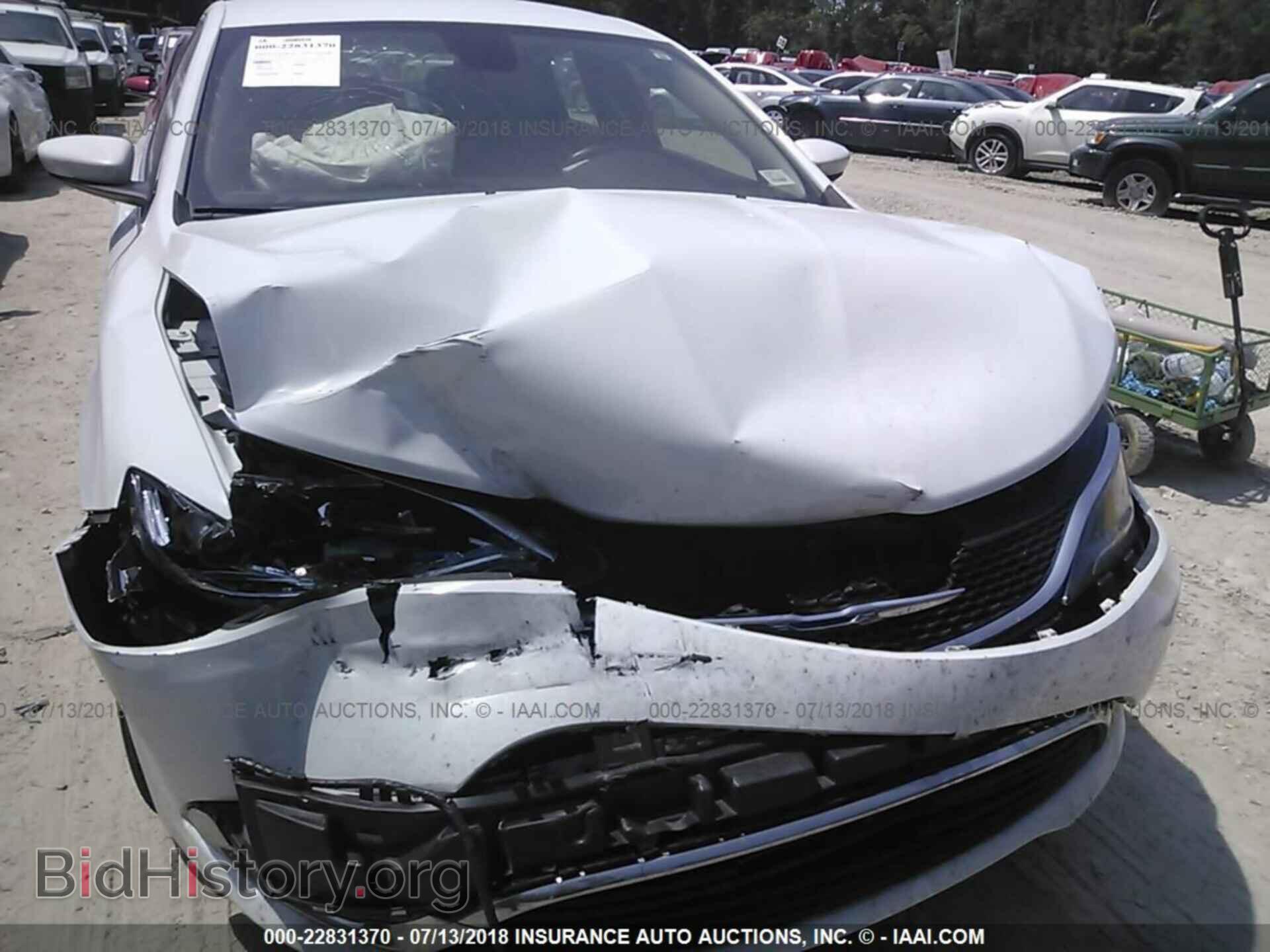 2016 Chrysler 200 - VIN: 1C3CCCAB6GN110963 - Photo 6