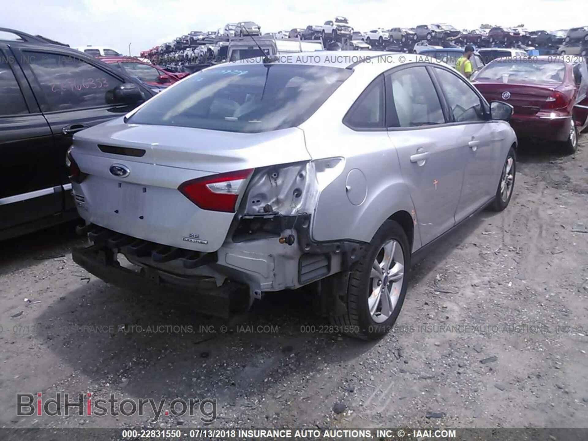 2013 Ford Focus - VIN: 1FADP3F23DL212151 - Photo 4