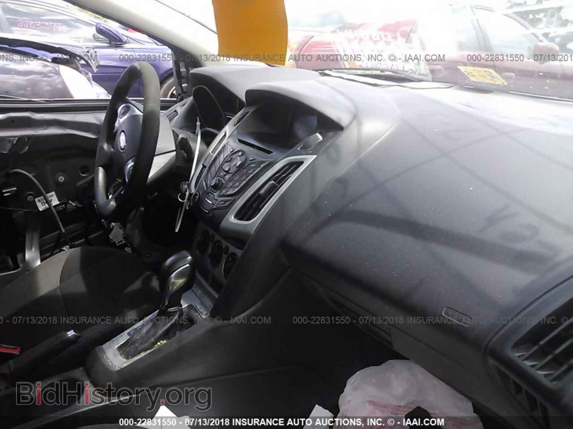 2013 Ford Focus - VIN: 1FADP3F23DL212151 - Photo 5