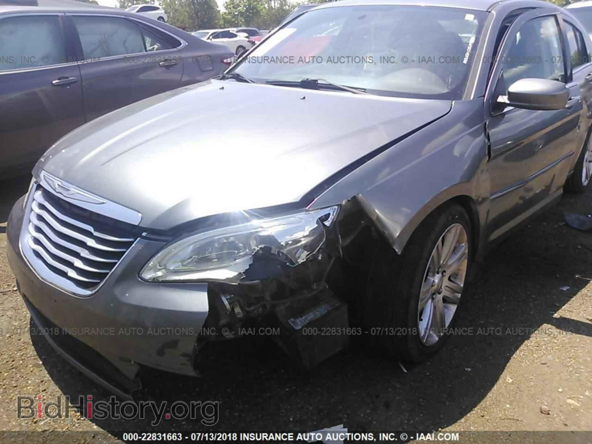 2013 Chrysler 200 - VIN: 1C3CCBBB4DN732112 - Фото 6