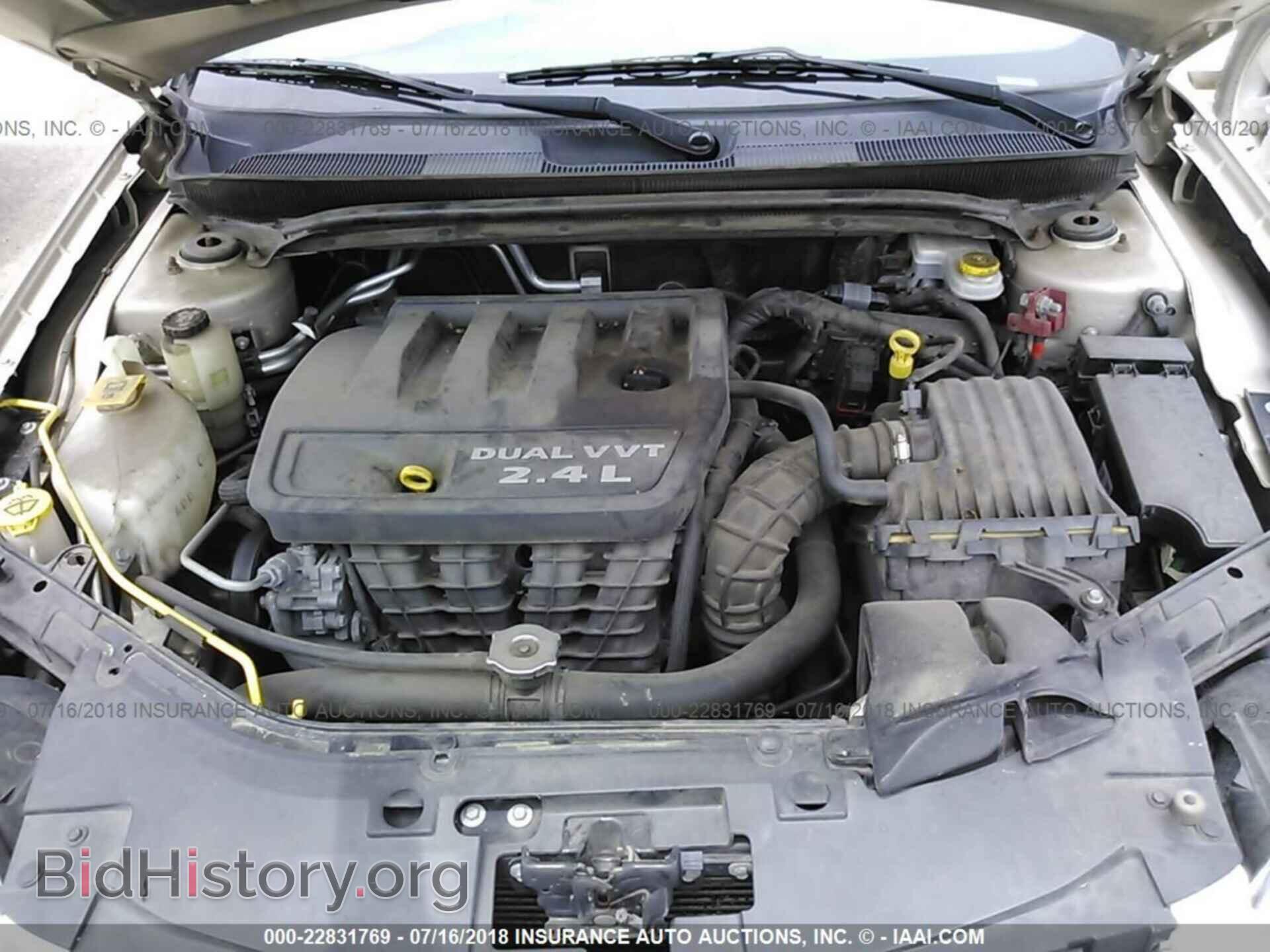 2013 Chrysler 200 - VIN: 1C3CCBAB4DN605569 - Фото 10