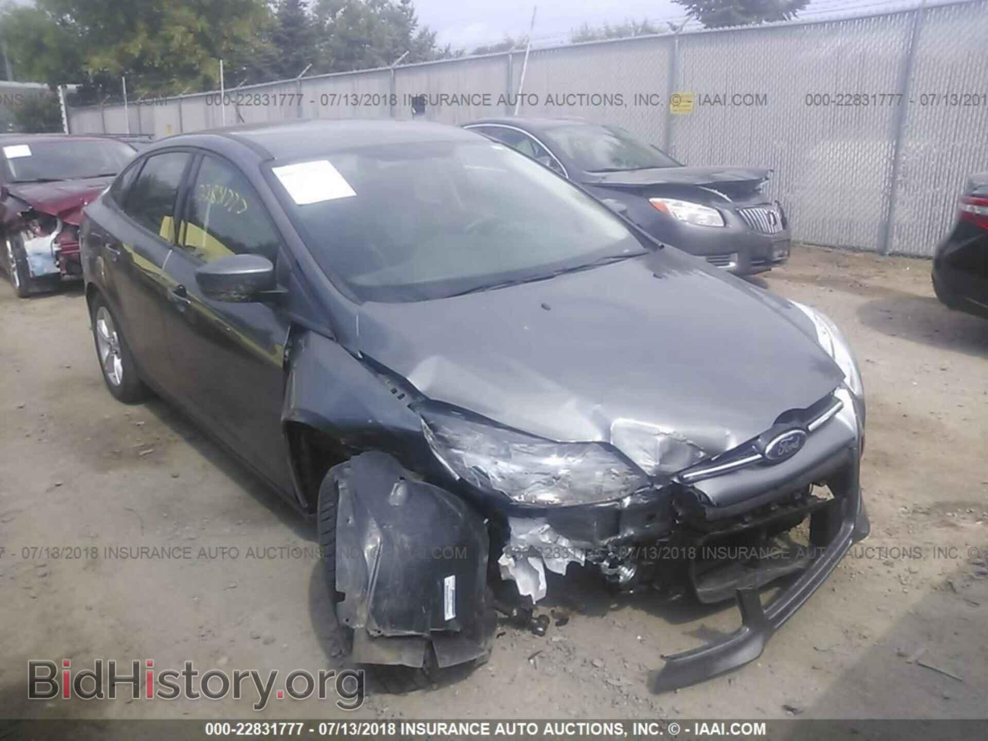 Photo 1FAHP3F21CL448331 - Ford Focus 2012