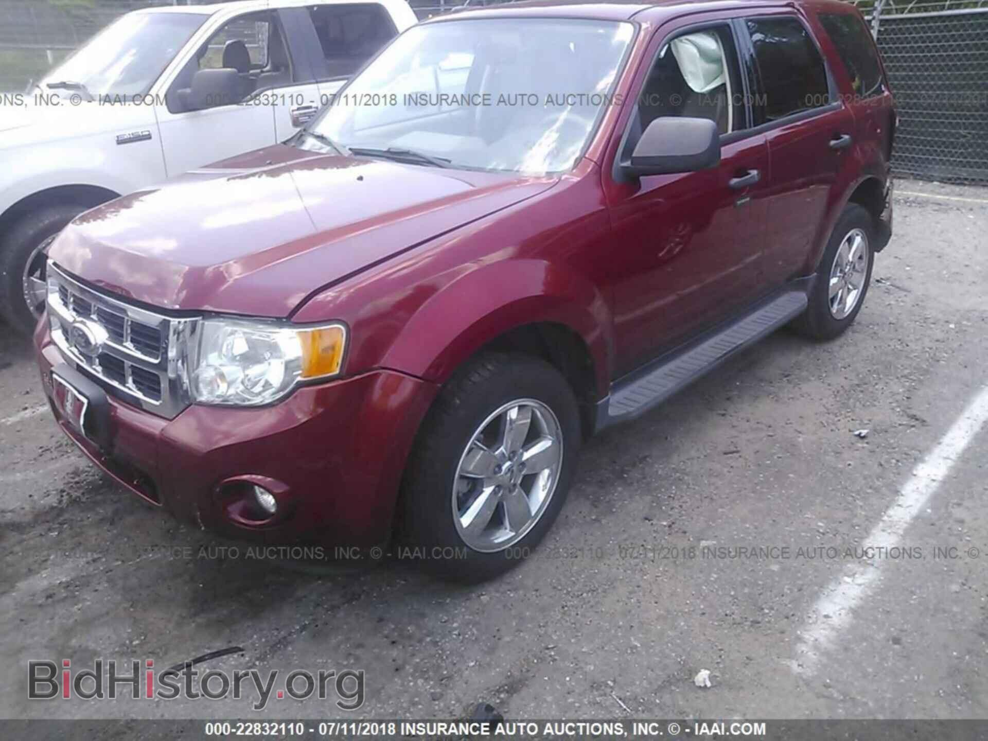 2012 Ford Escape - VIN: 1FMCU0D70CKC00342 - Фото 2