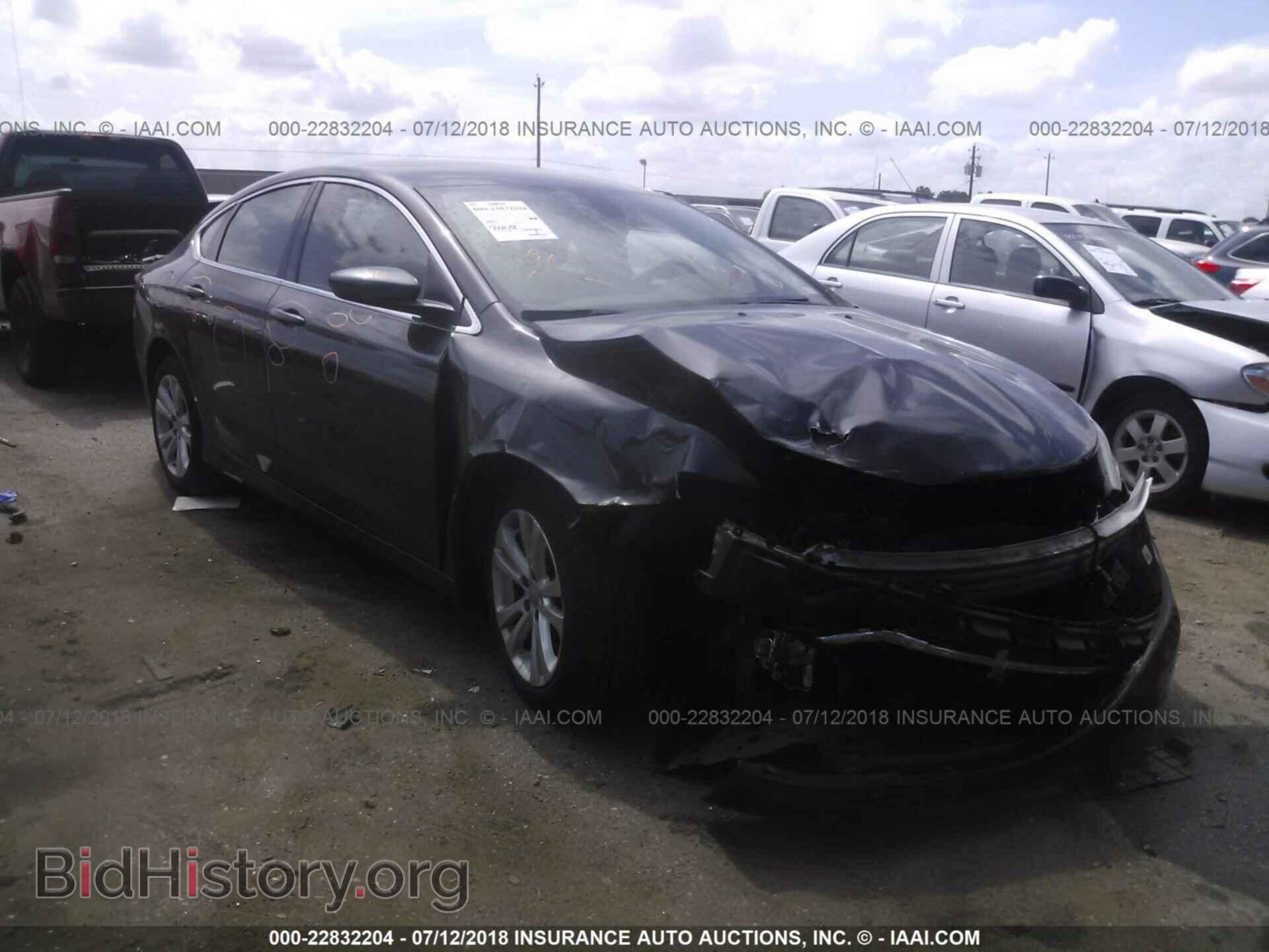 Photo 1C3CCCAB6FN674739 - Chrysler 200 2015