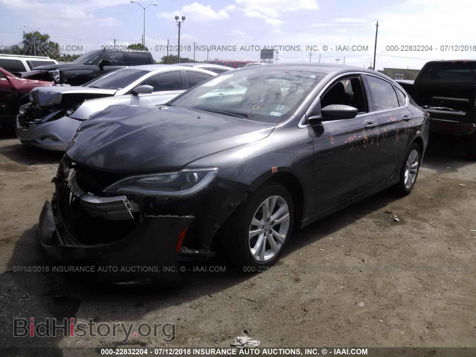 2015 Chrysler 200 - VIN: 1C3CCCAB6FN674739 - Фото 2