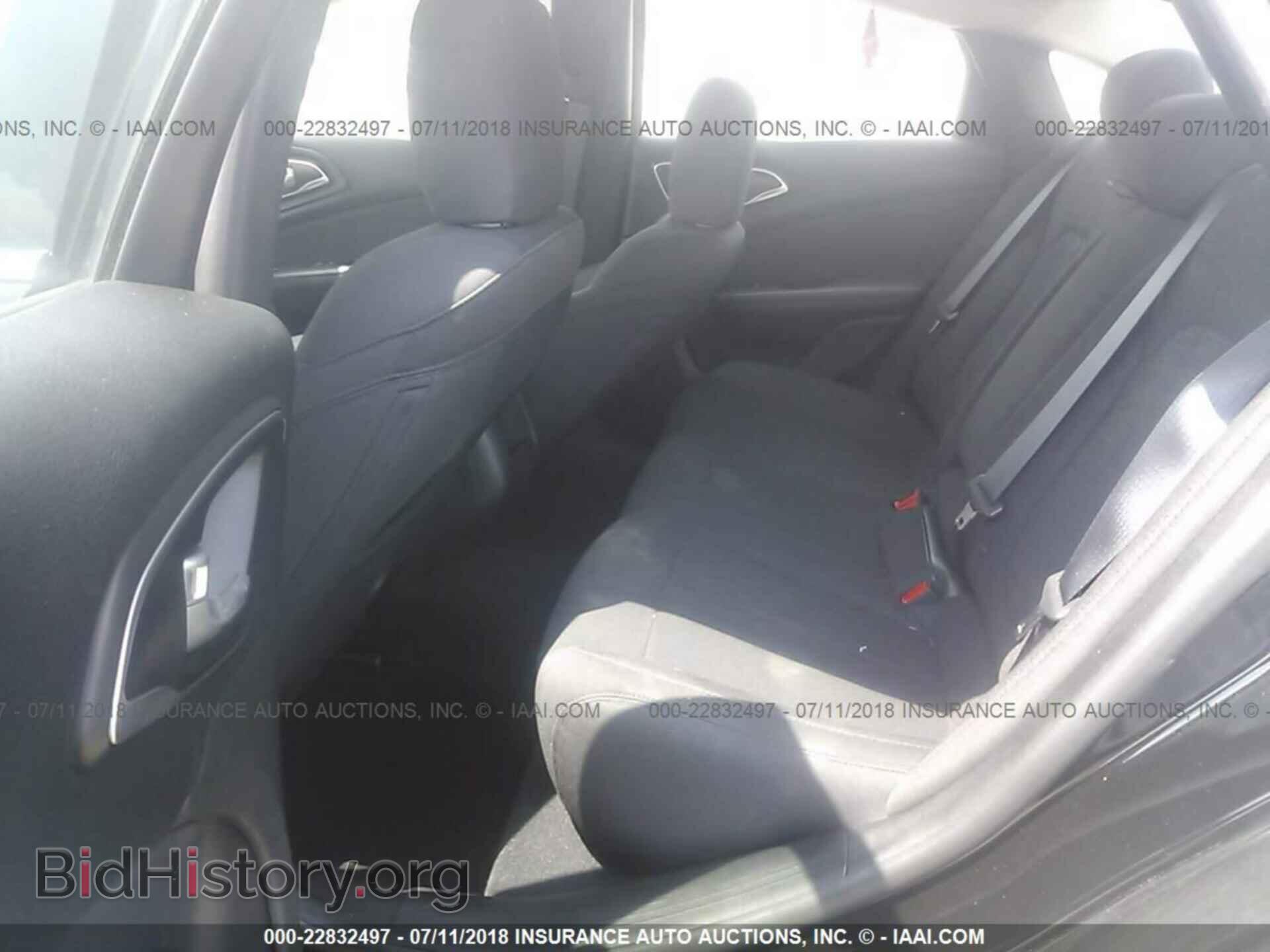 2016 CHRYSLER 200 - VIN: 1C3CCCAB8GN173272 - Фото 8