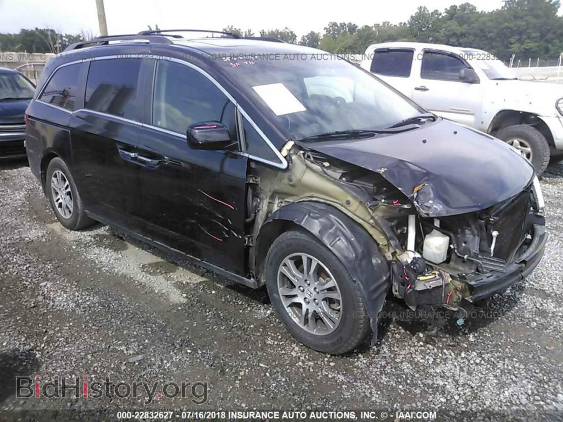 Photo 5FNRL5H62BB018007 - Honda Odyssey 2011