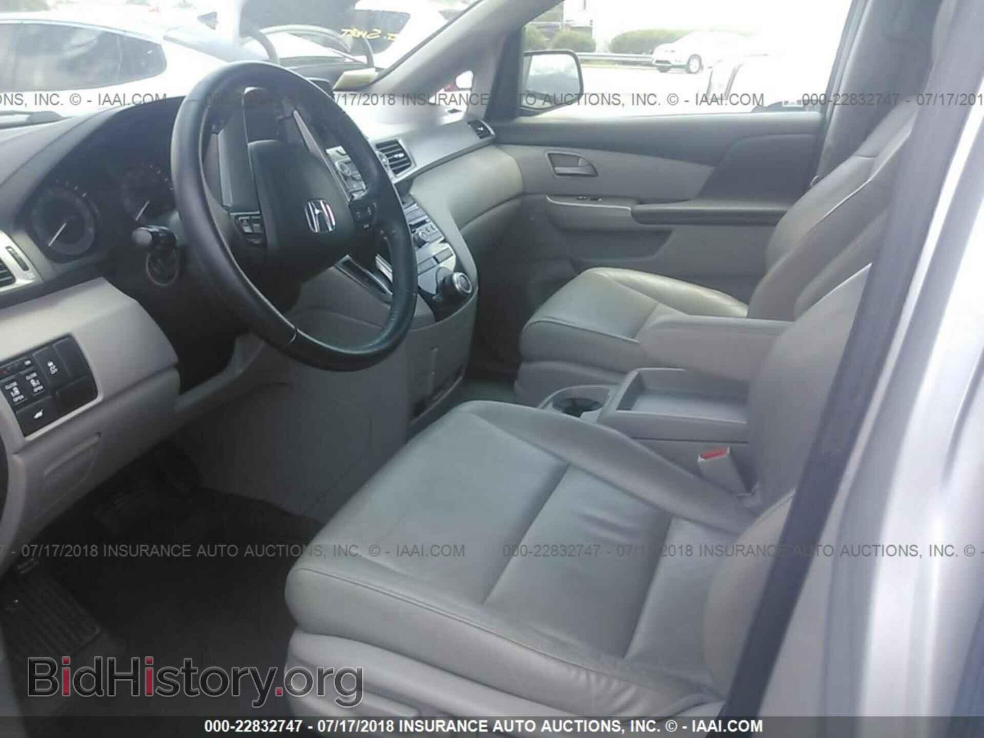 2012 Honda Odyssey - VIN: 5FNRL5H60CB106586 - Фото 5