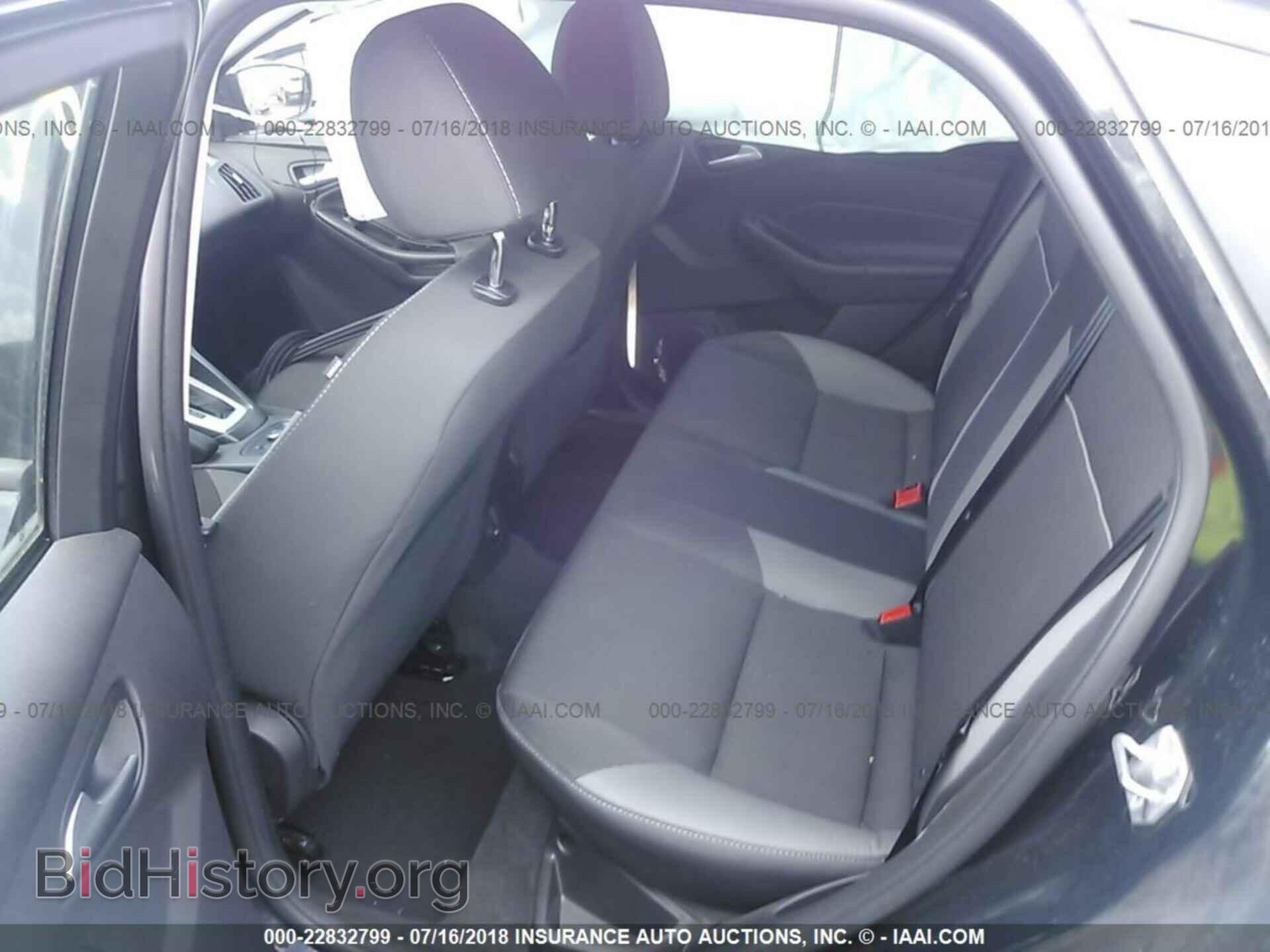 2014 Ford Focus - VIN: 1FADP3F26EL360747 - Photo 8