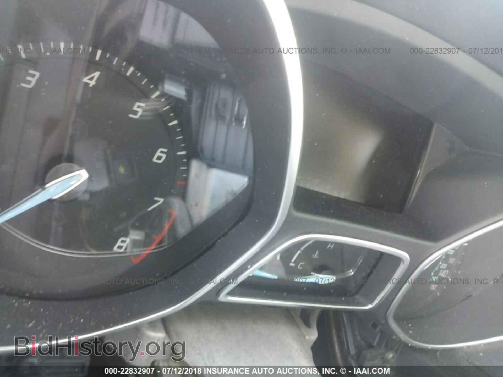 2012 Ford Focus - VIN: 1FAHP3M23CL266861 - Photo 7