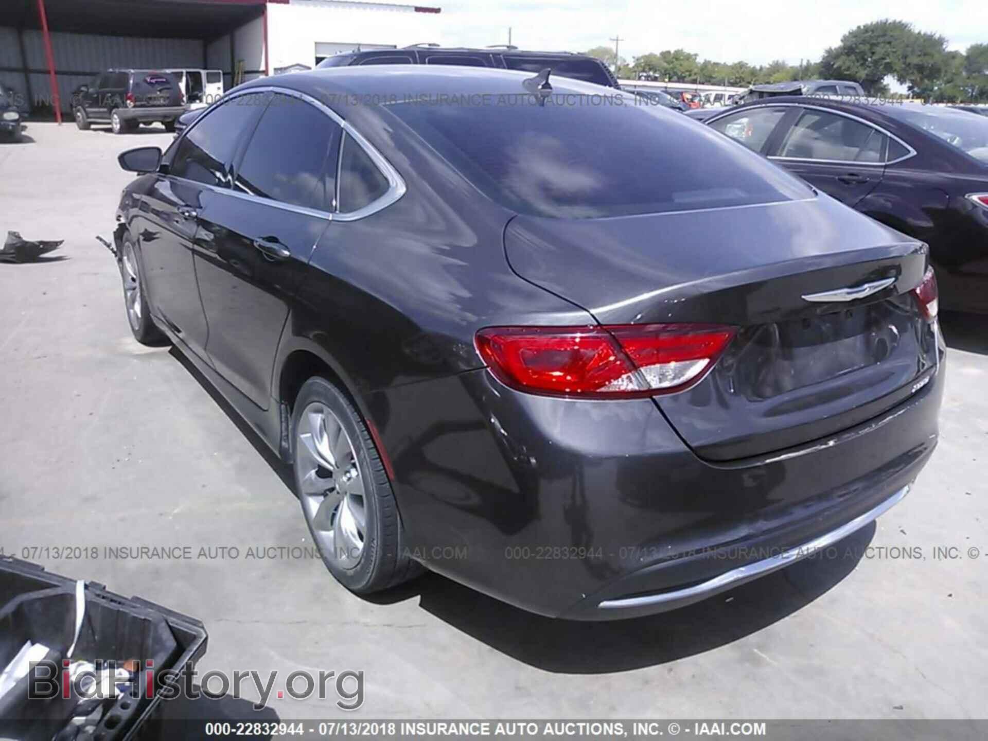 2015 Chrysler 200 - VIN: 1C3CCCAB4FN597790 - Photo 3