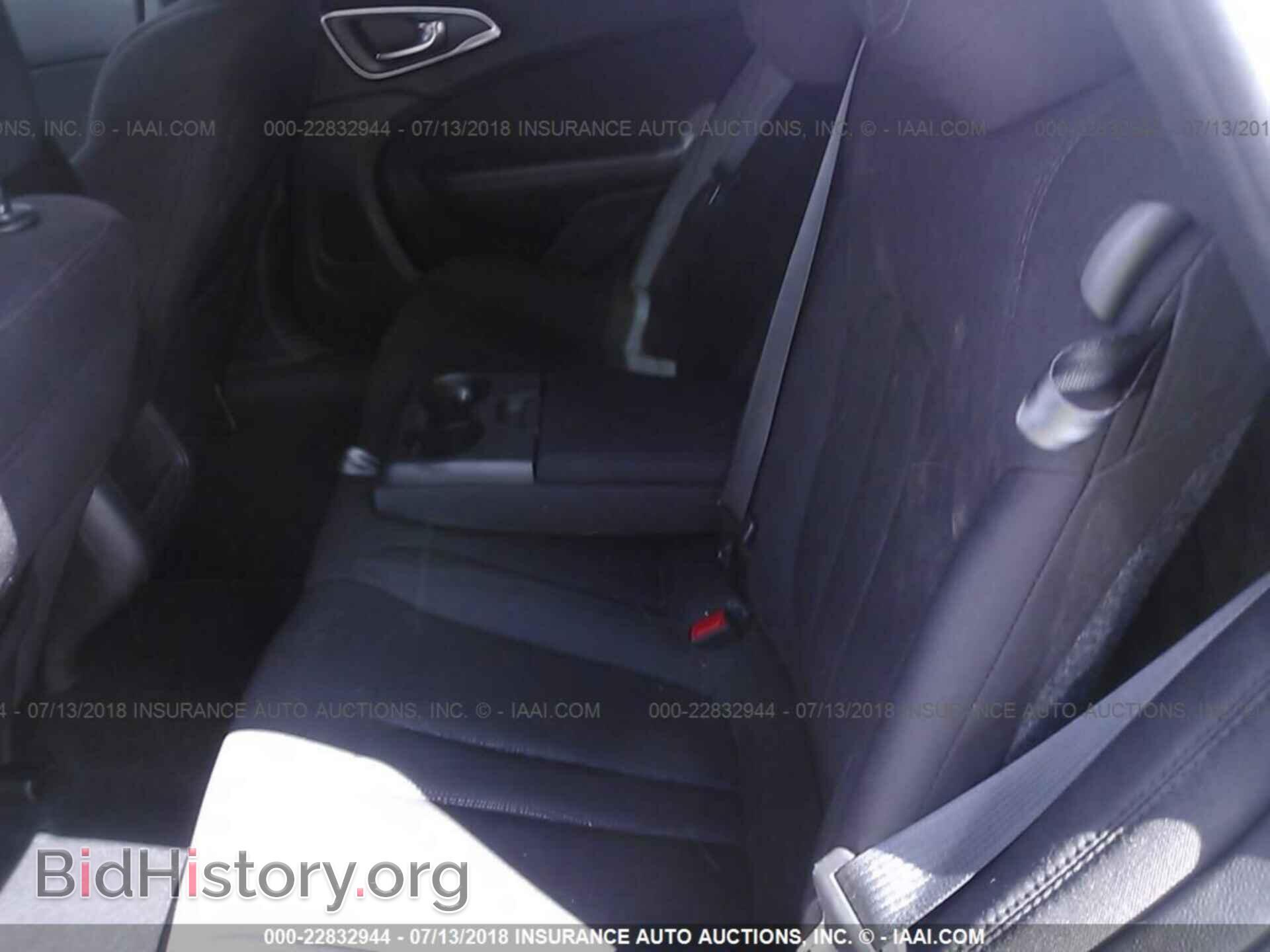 2015 Chrysler 200 - VIN: 1C3CCCAB4FN597790 - Photo 8