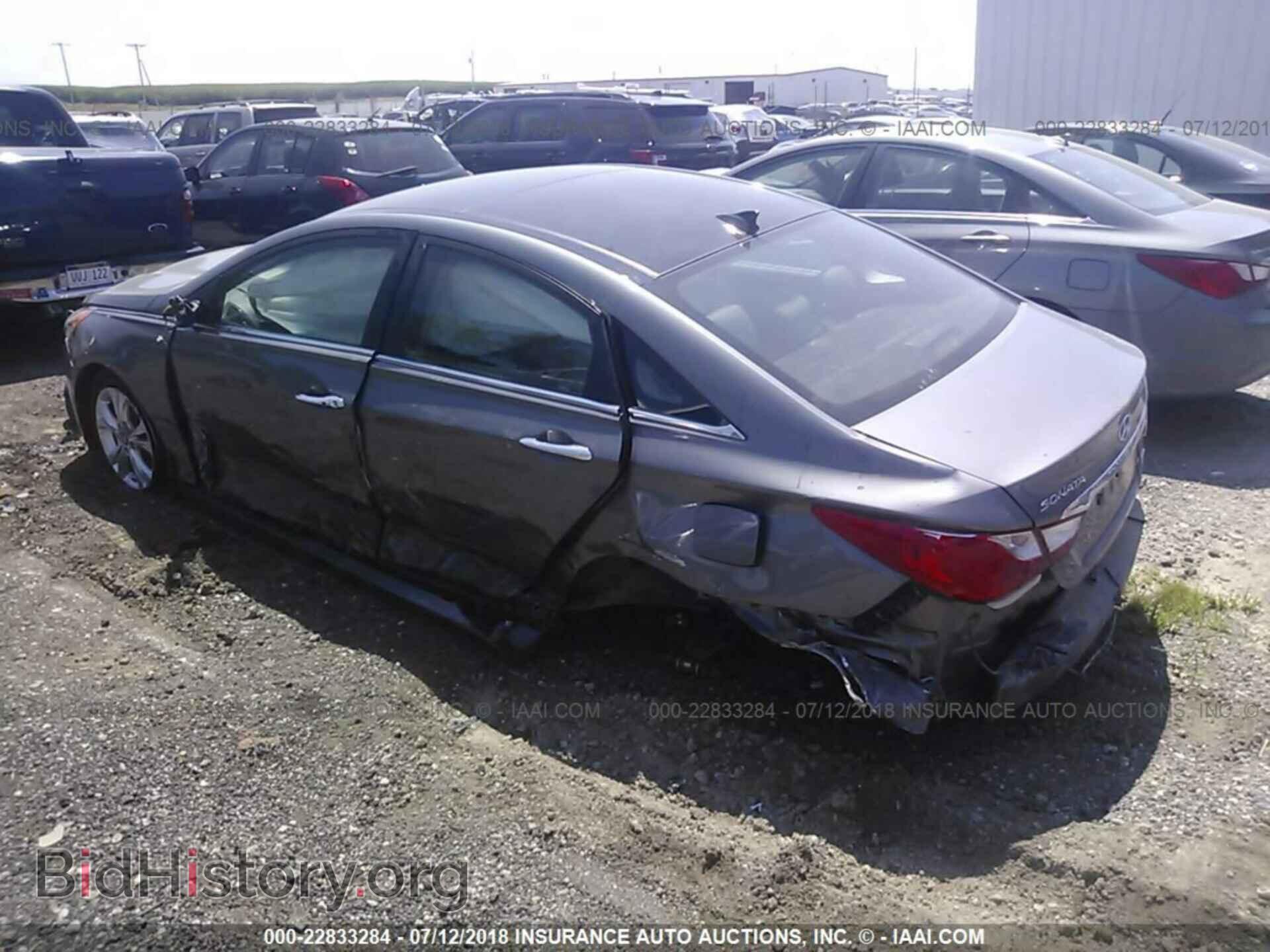 2012 Hyundai Sonata - VIN: 5NPEC4AC2CH481373 - Photo 3