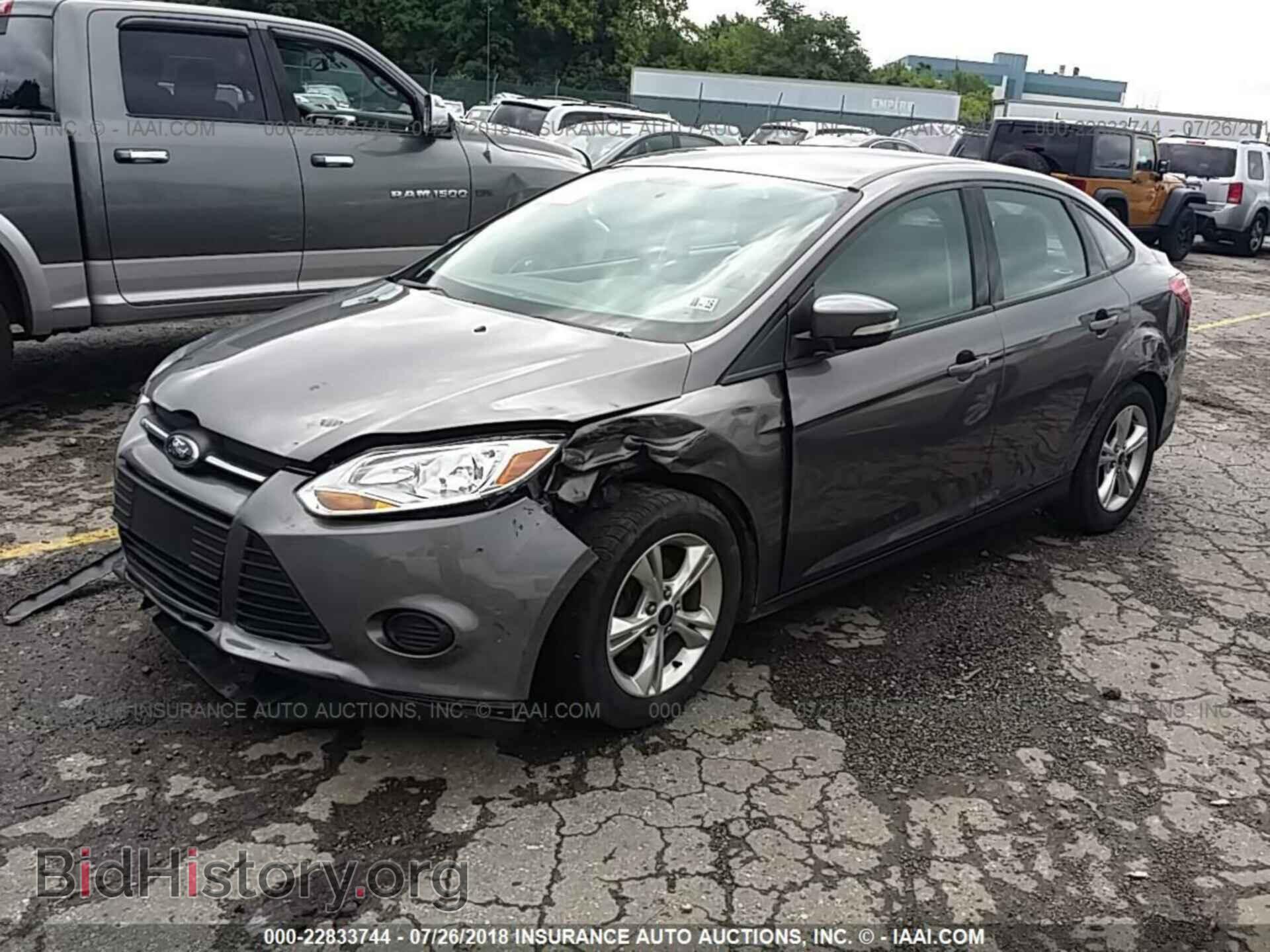 2014 Ford Focus - VIN: 1FADP3F22EL189186 - Фото 2