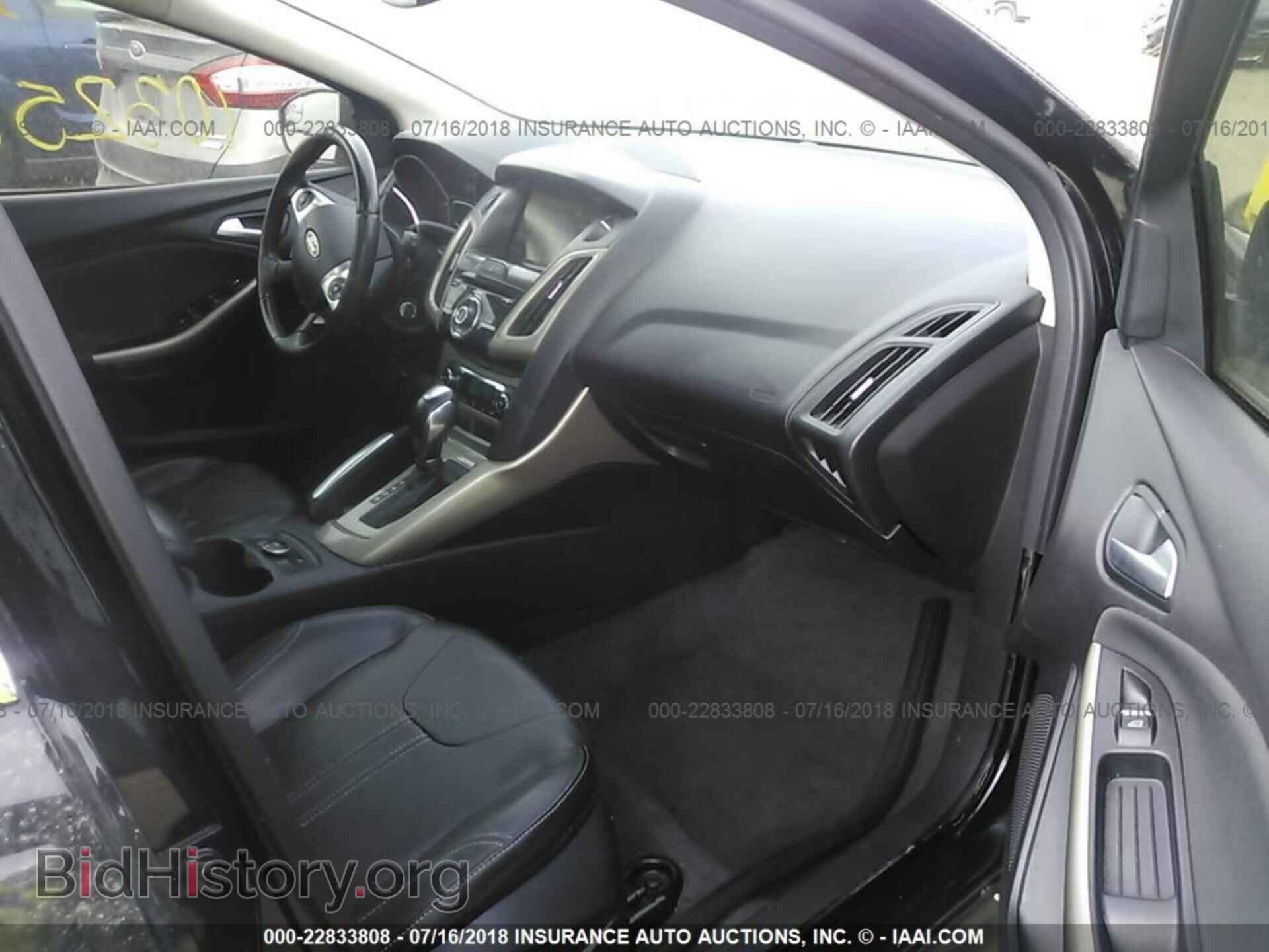2012 Ford Focus - VIN: 1FAHP3M25CL266876 - Photo 5