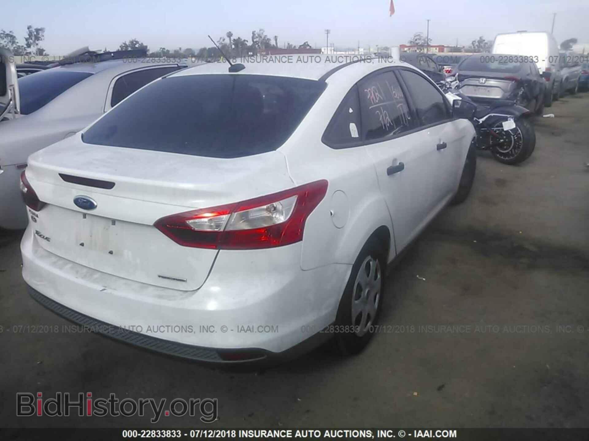 2013 Ford Focus - VIN: 1FADP3E24DL284607 - Фото 4
