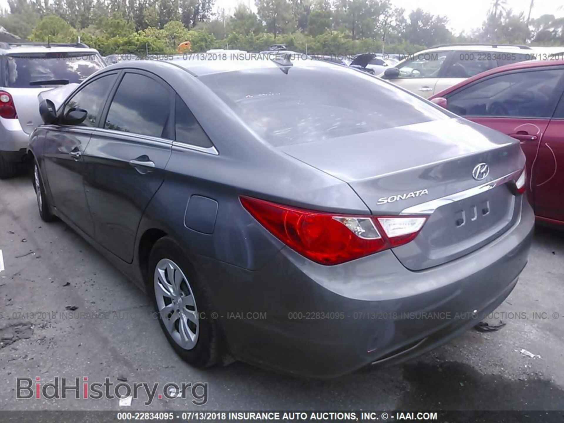 2012 Hyundai Sonata - VIN: 5NPEB4AC1CH368534 - Photo 3
