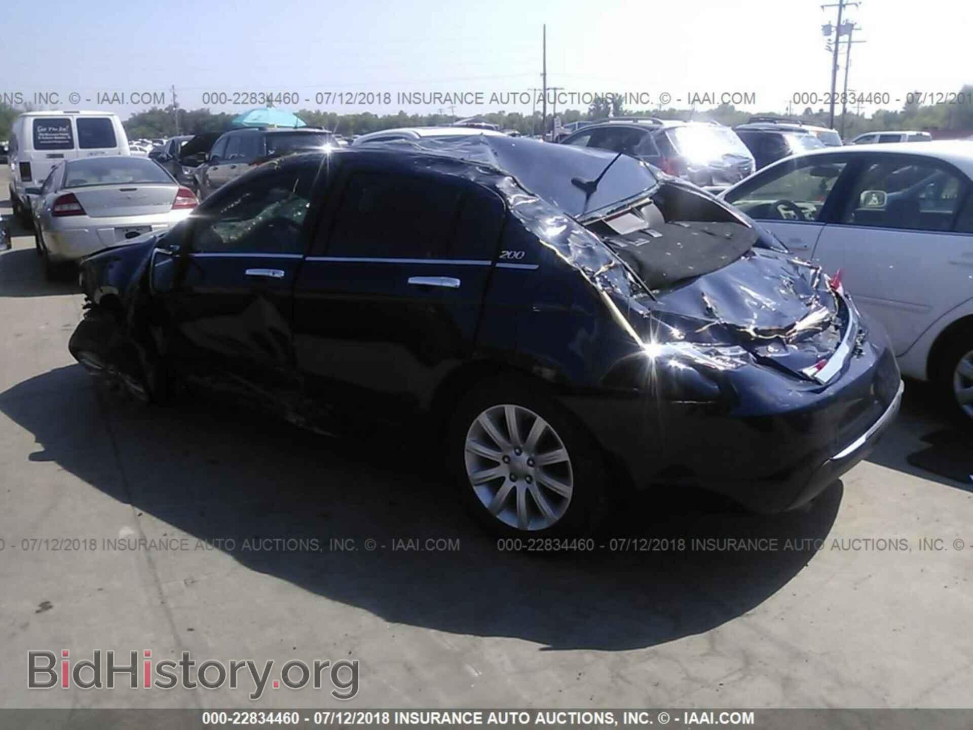 2013 Chrysler 200 - VIN: 1C3CCBCG3DN550038 - Фото 3