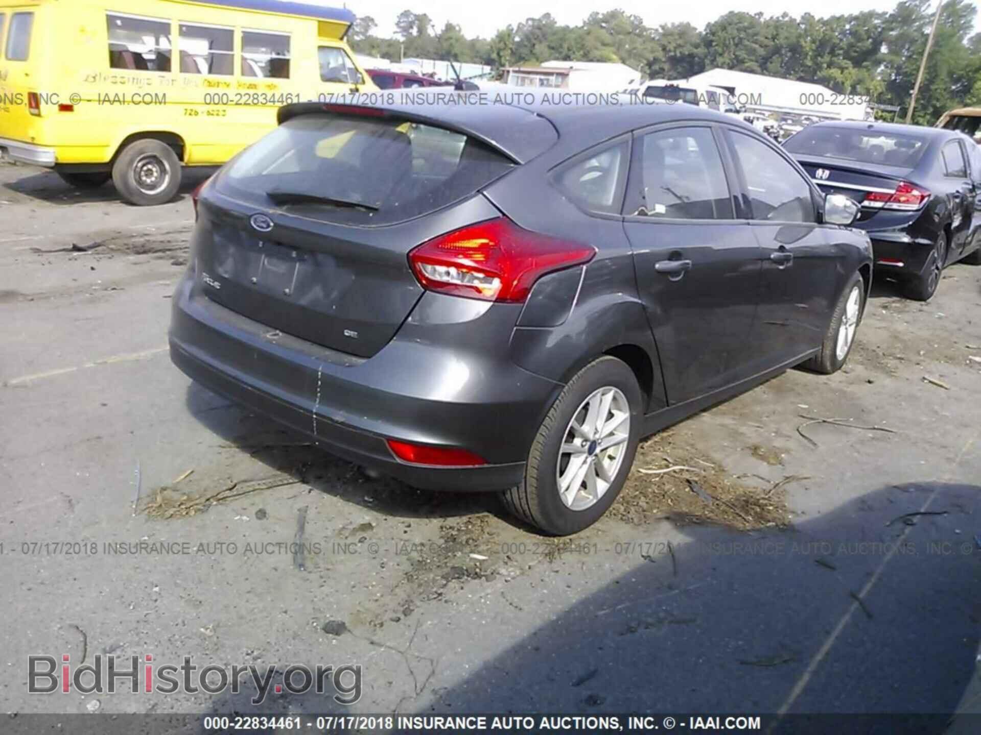 2017 Ford Focus - VIN: 1FADP3K29HL278909 - Photo 4