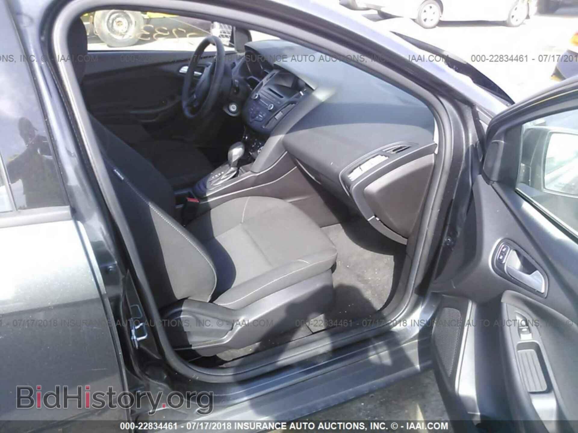 2017 Ford Focus - VIN: 1FADP3K29HL278909 - Photo 5