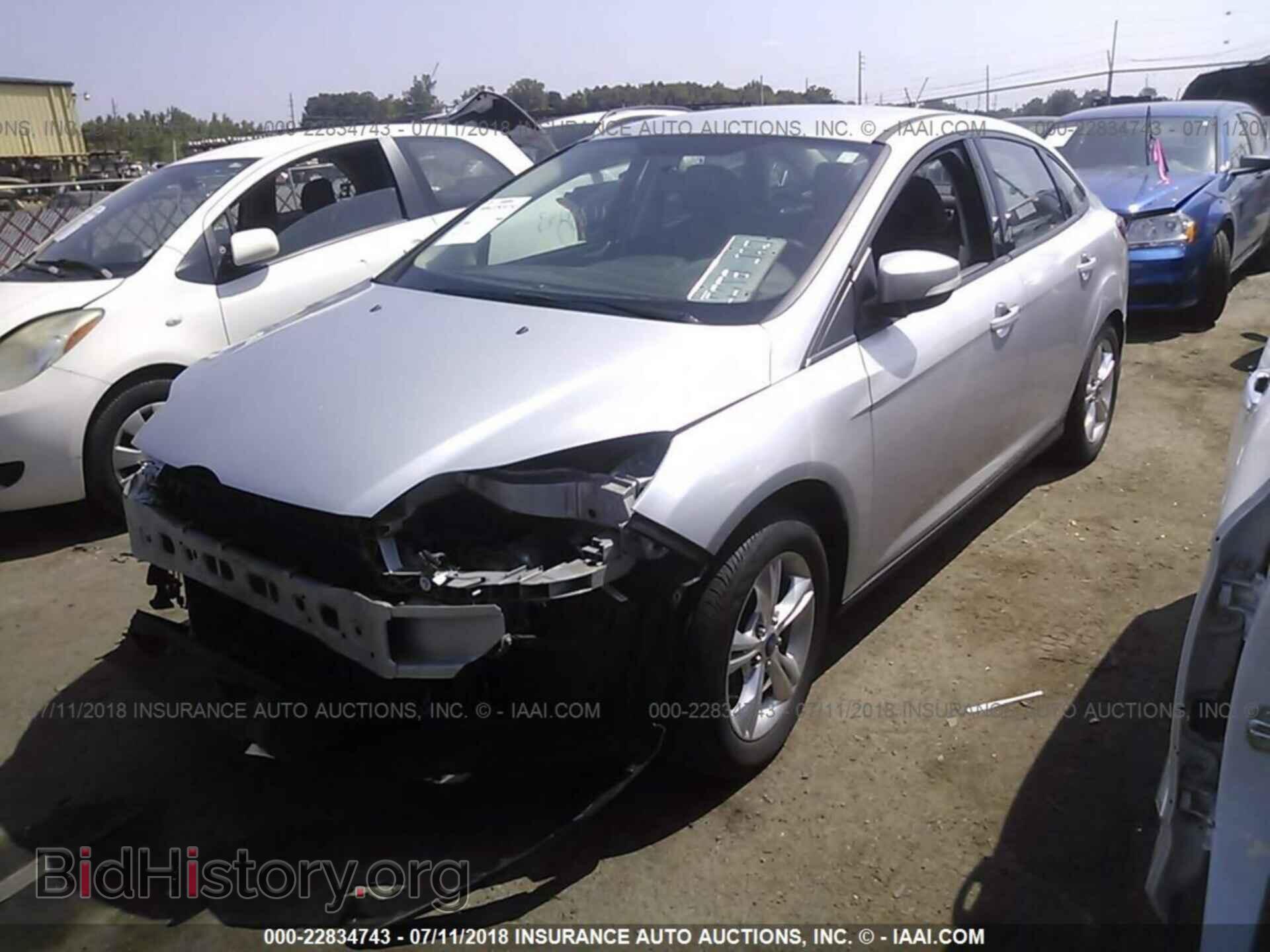 2014 Ford Focus - VIN: 1FADP3F23EL361998 - Photo 2