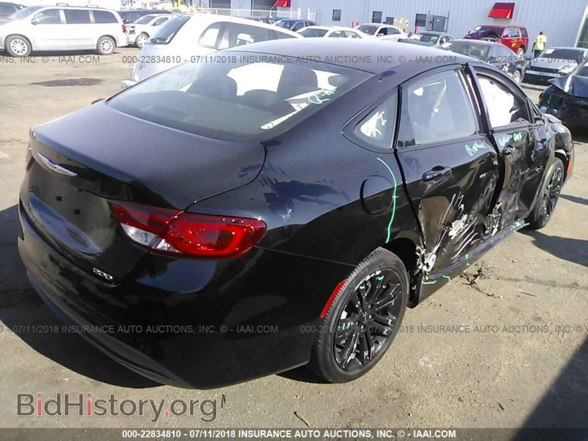 2017 Chrysler 200 - VIN: 1C3CCCFB5HN506117 - Фото 4