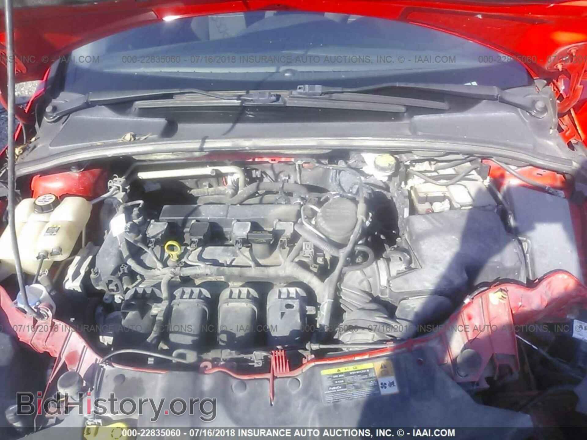 2012 Ford Focus - VIN: 1FAHP3M22CL405023 - Photo 10