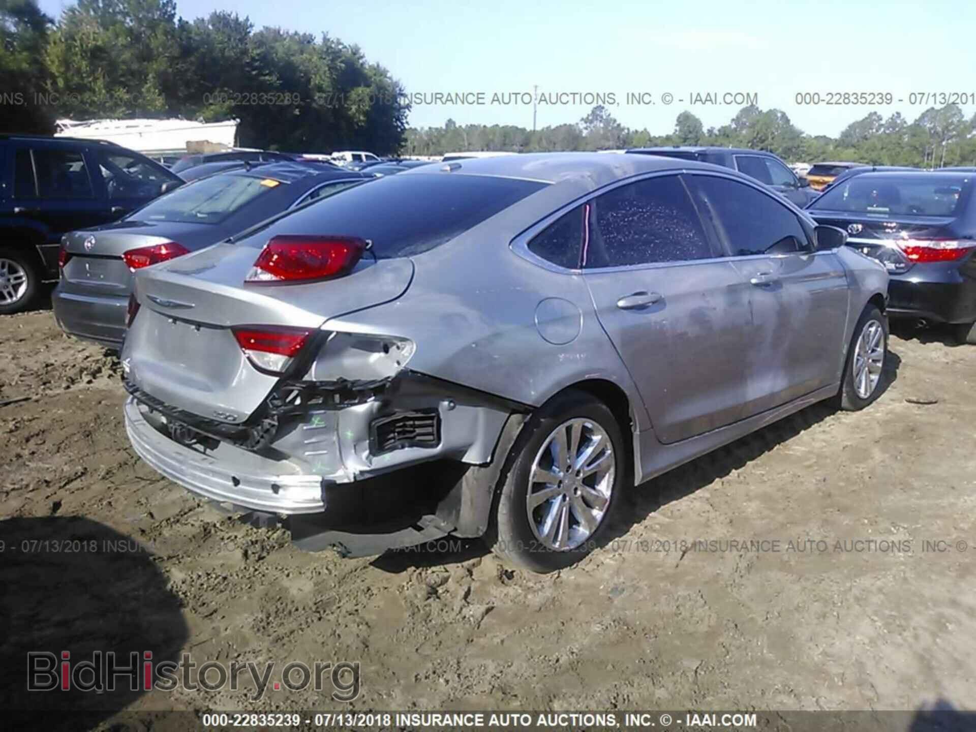 2015 Chrysler 200 - VIN: 1C3CCCAB2FN504846 - Photo 4