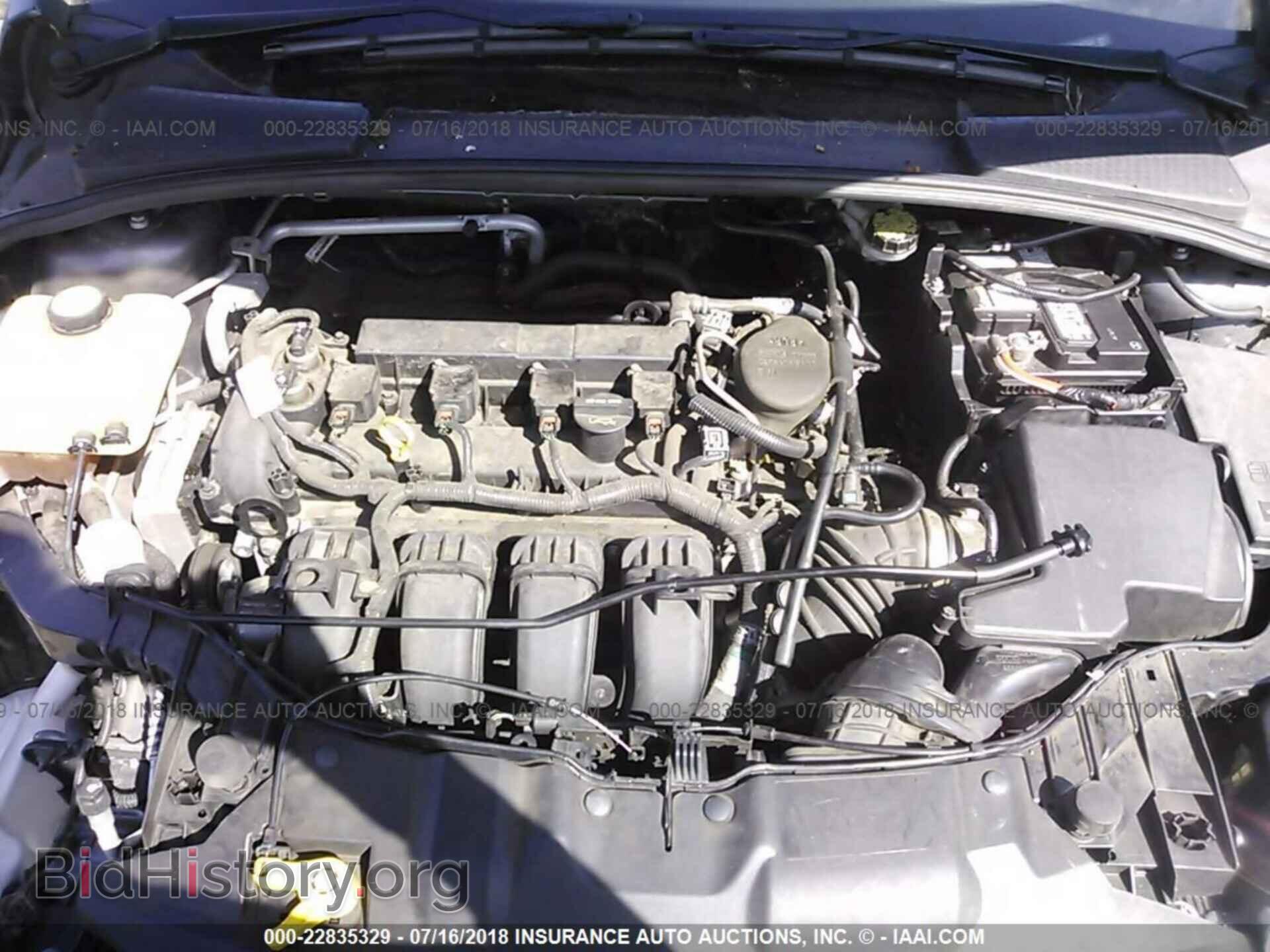 2012 Ford Focus - VIN: 1FAHP3F2XCL477553 - Photo 10