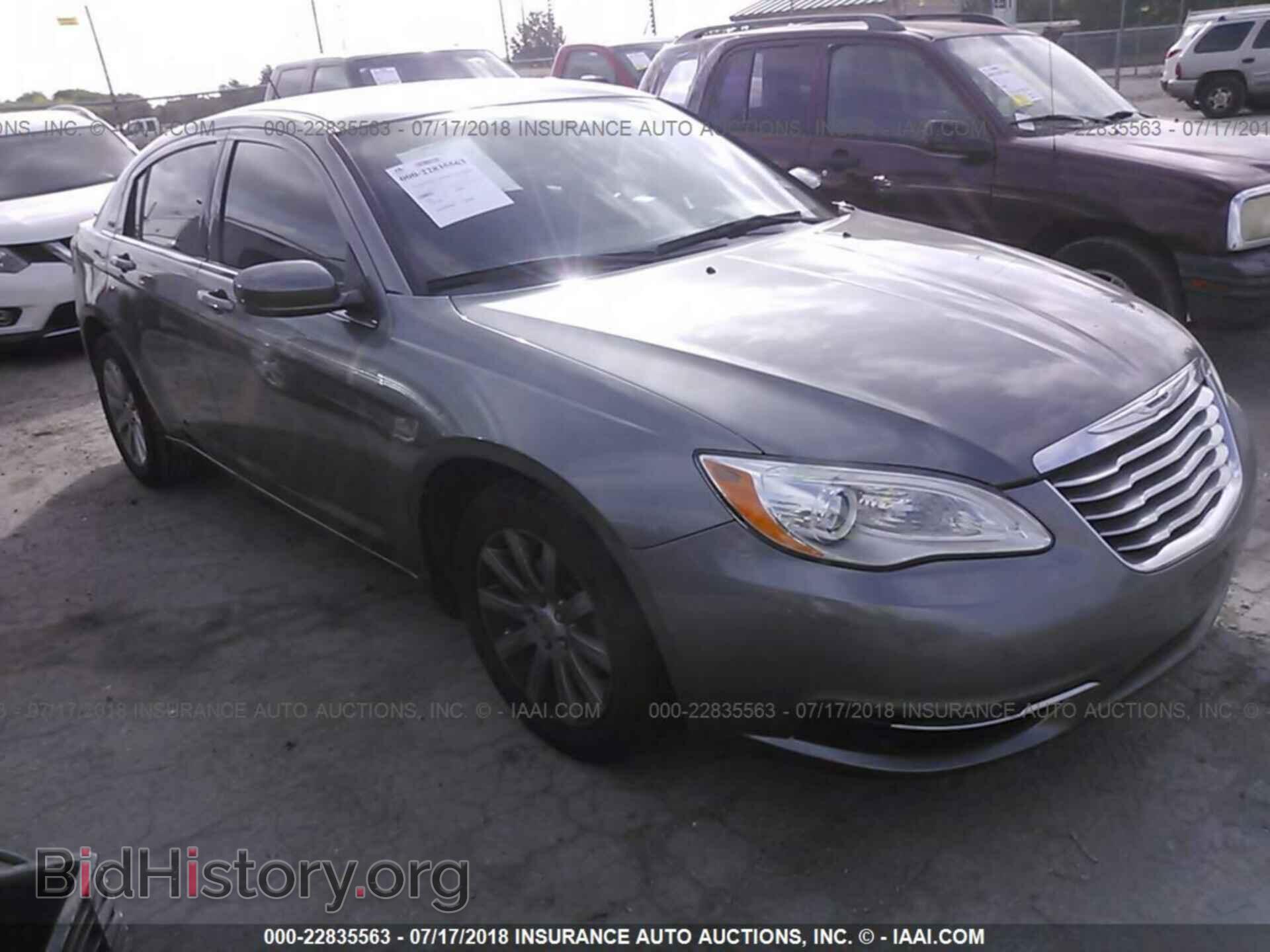 Photo 1C3CCBBB3DN699796 - Chrysler 200 2013