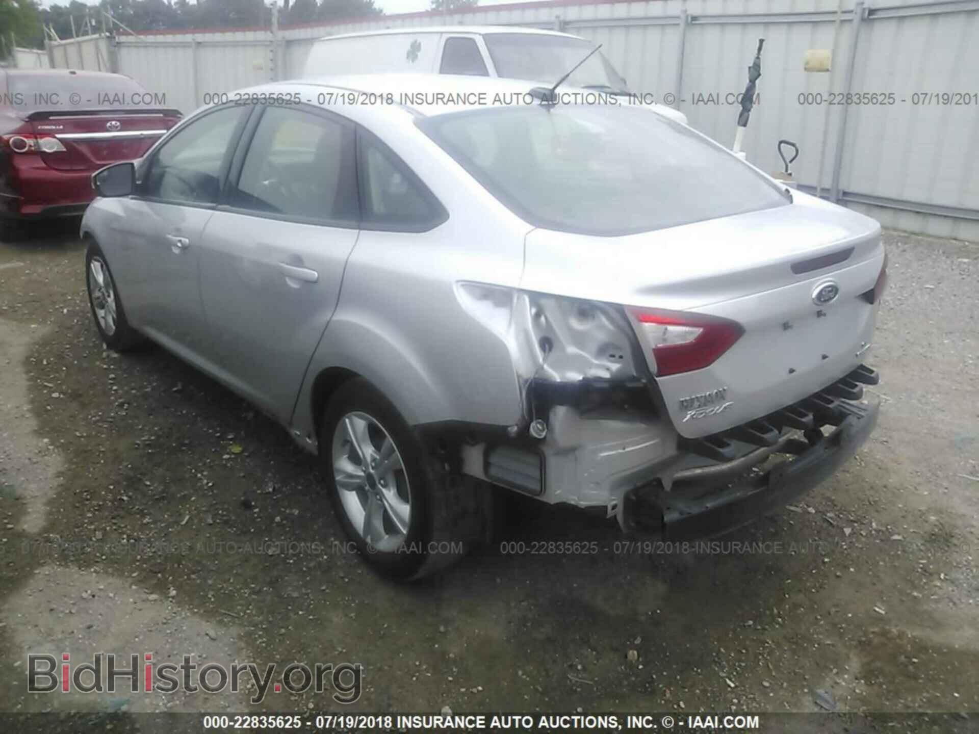 2014 Ford Focus - VIN: 1FADP3F27EL266084 - Photo 3