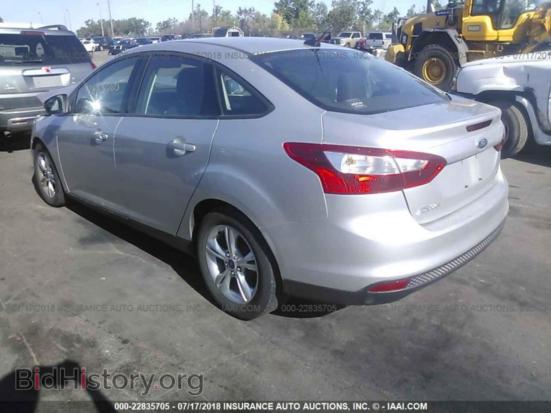2014 Ford Focus - VIN: 1FADP3F25EL354115 - Фото 3