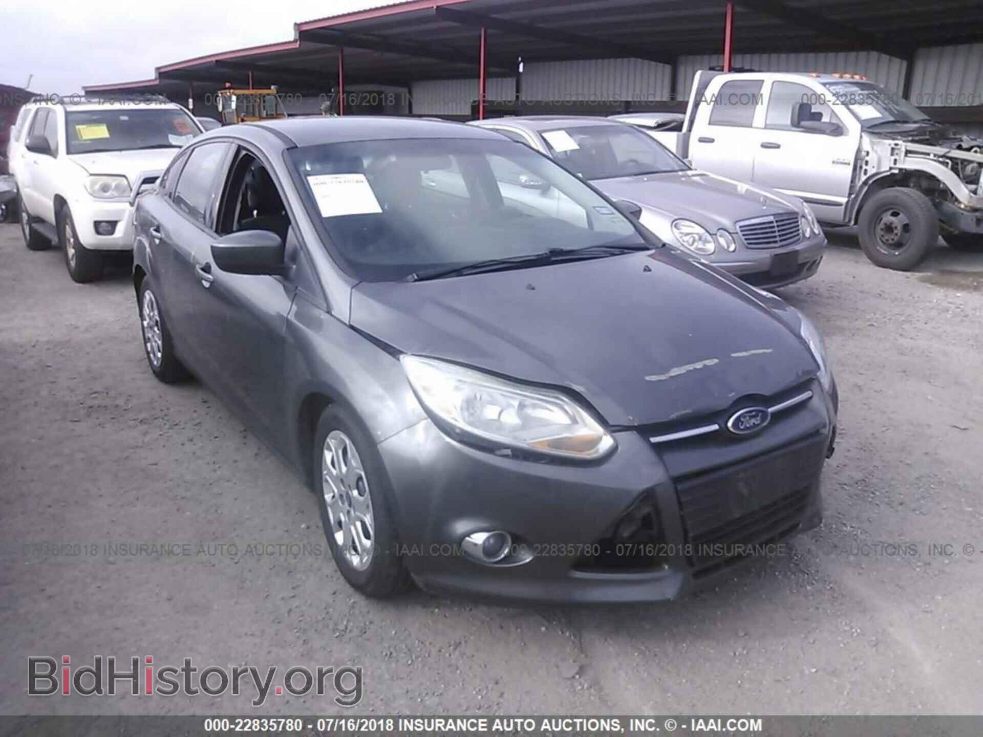 Photo 1FAHP3F21CL156338 - Ford Focus 2012
