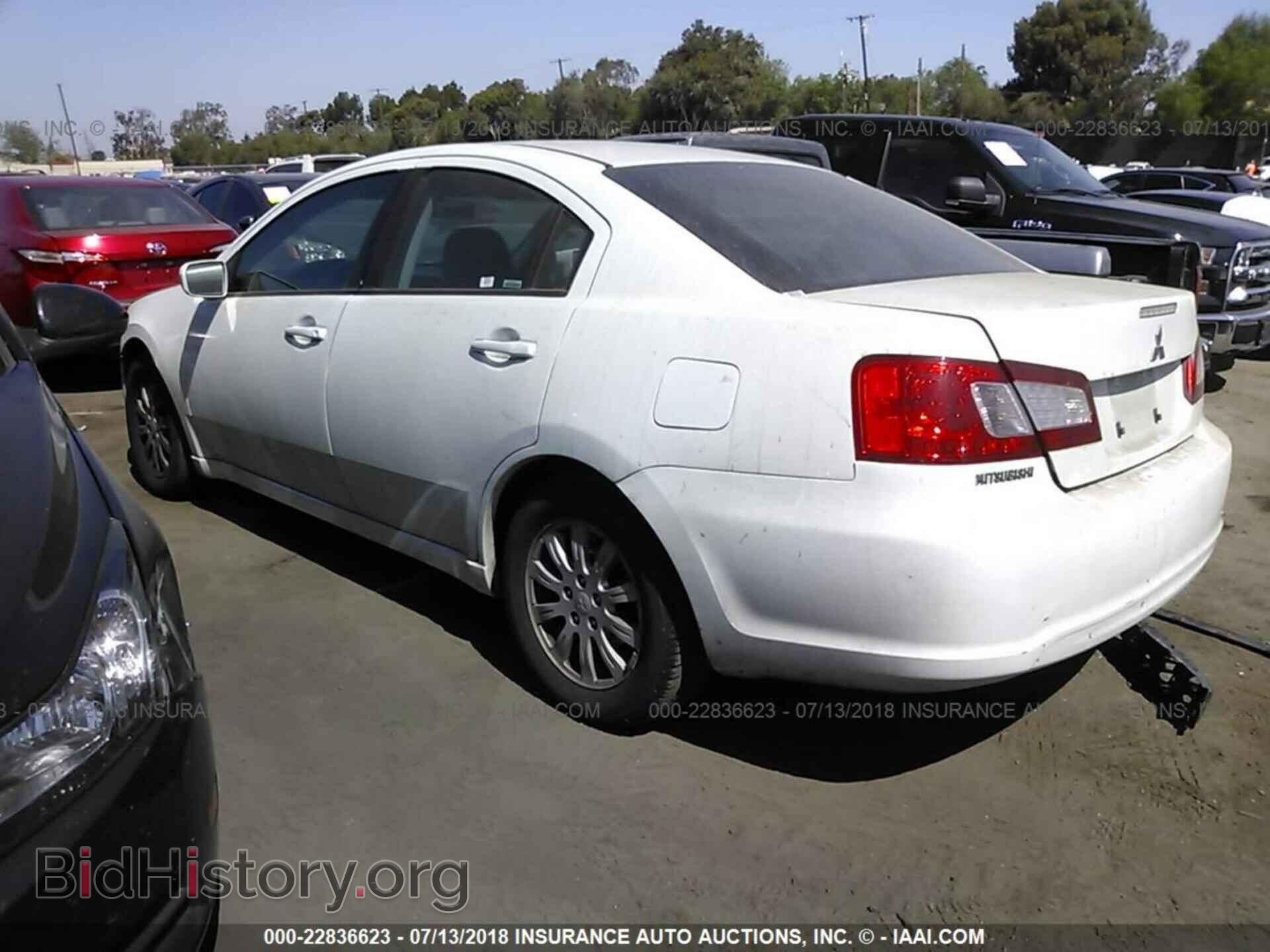 2012 Mitsubishi Galant - VIN: 4A32B2FF0CE019307 - Photo 3