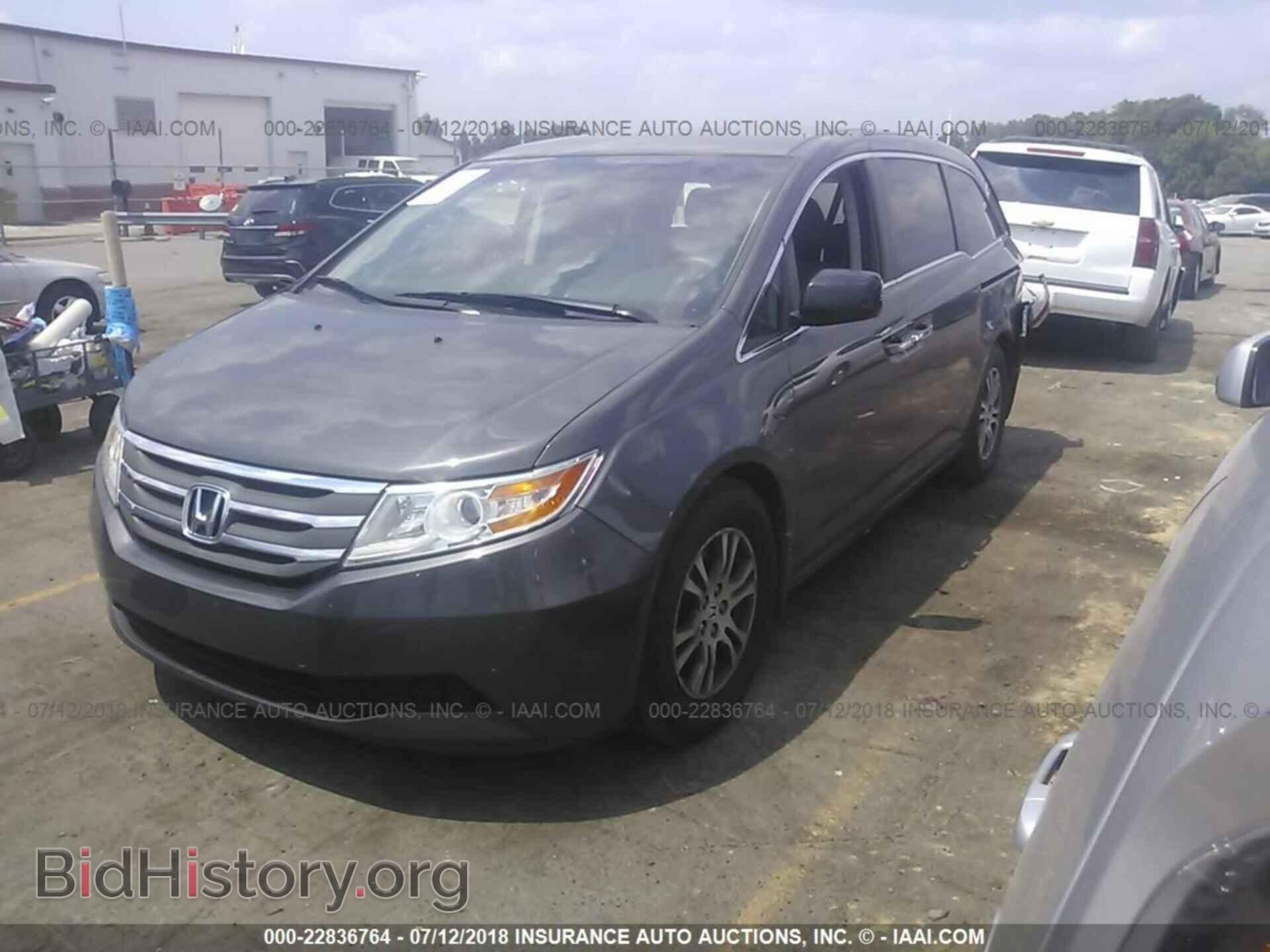 2012 Honda Odyssey - VIN: 5FNRL5H40CB088332 - Фото 2