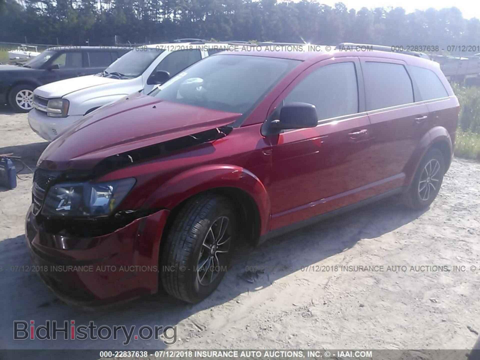 2018 Dodge Journey - VIN: 3C4PDCAB3JT302567 - Photo 2